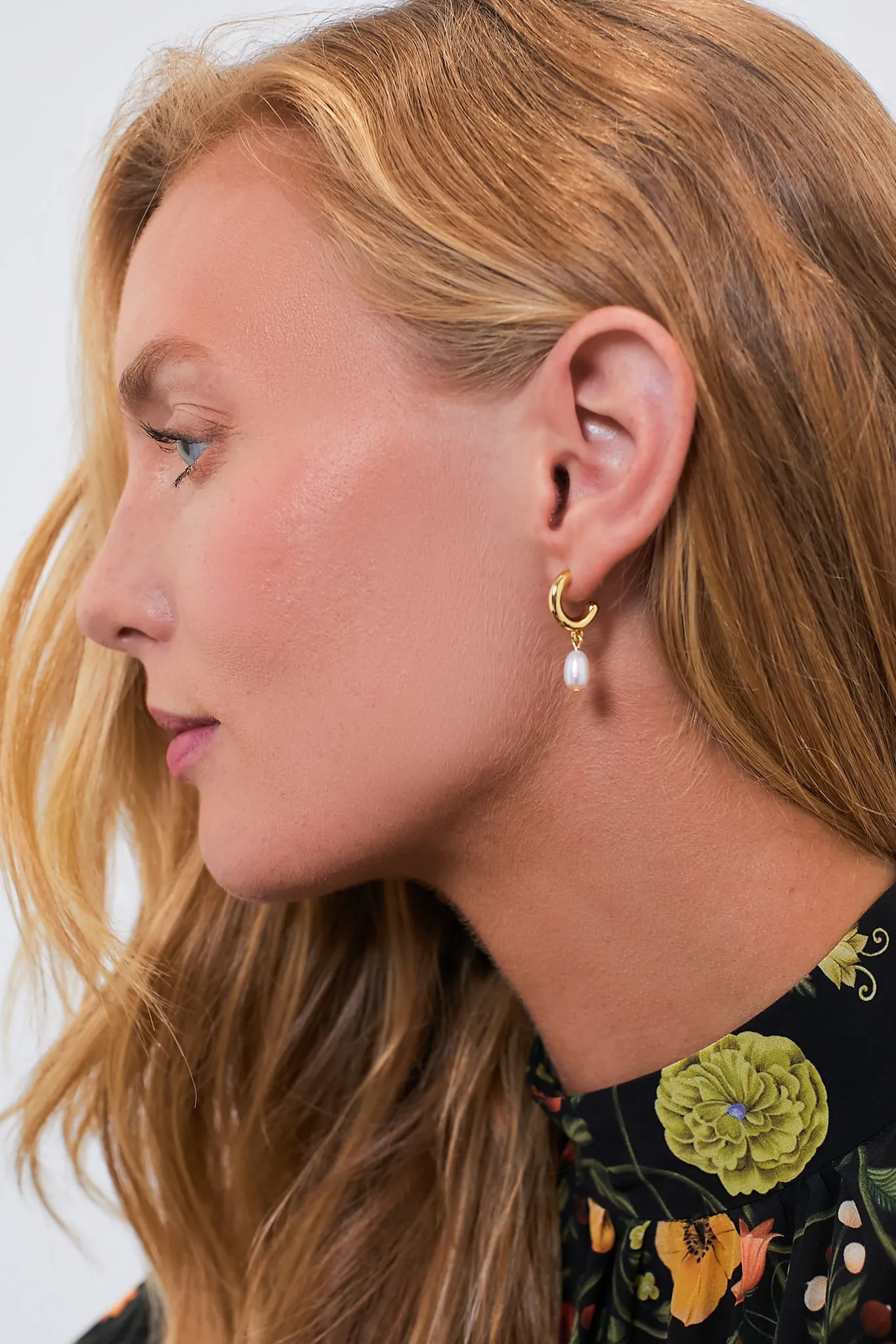 Drop Pearl Annabelle Hoop Earrings sold by Tuckernuck product image thumbnail 2