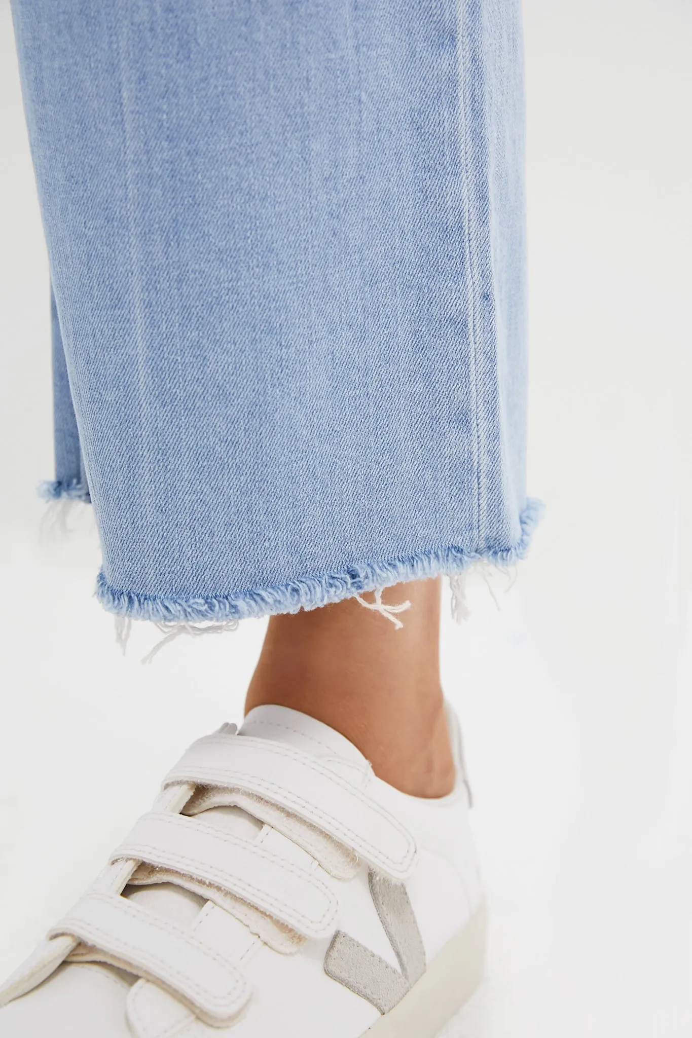 Keelover Crop Wide Leg sold by Tuckernuck product image thumbnail 5