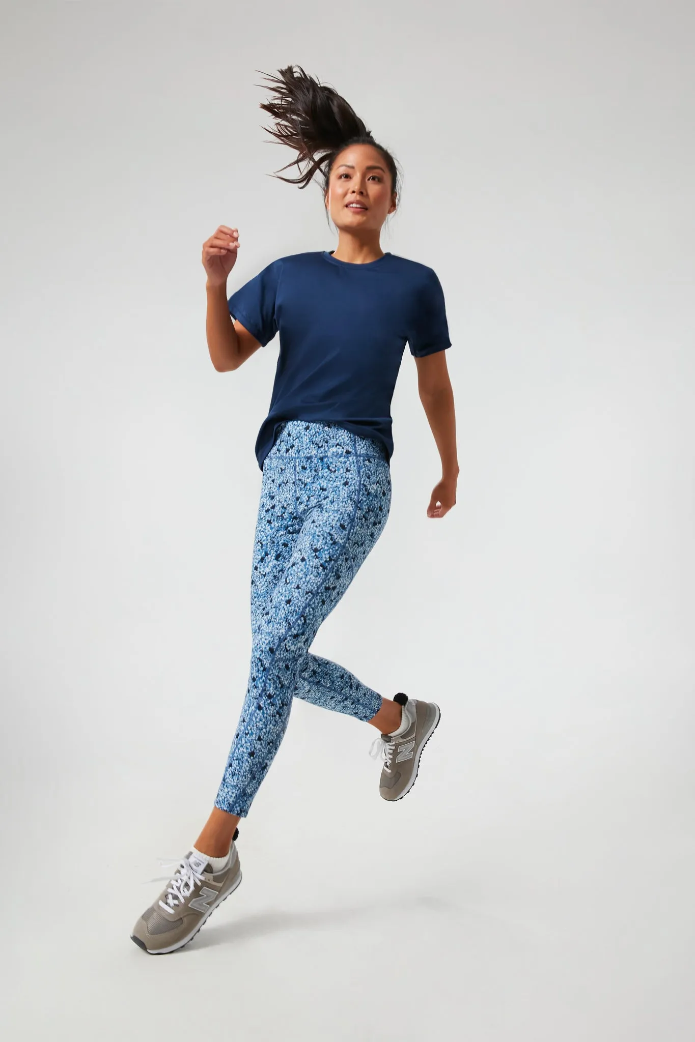 Hydrangea Kaylee Legging sold by Tuckernuck product image thumbnail 5