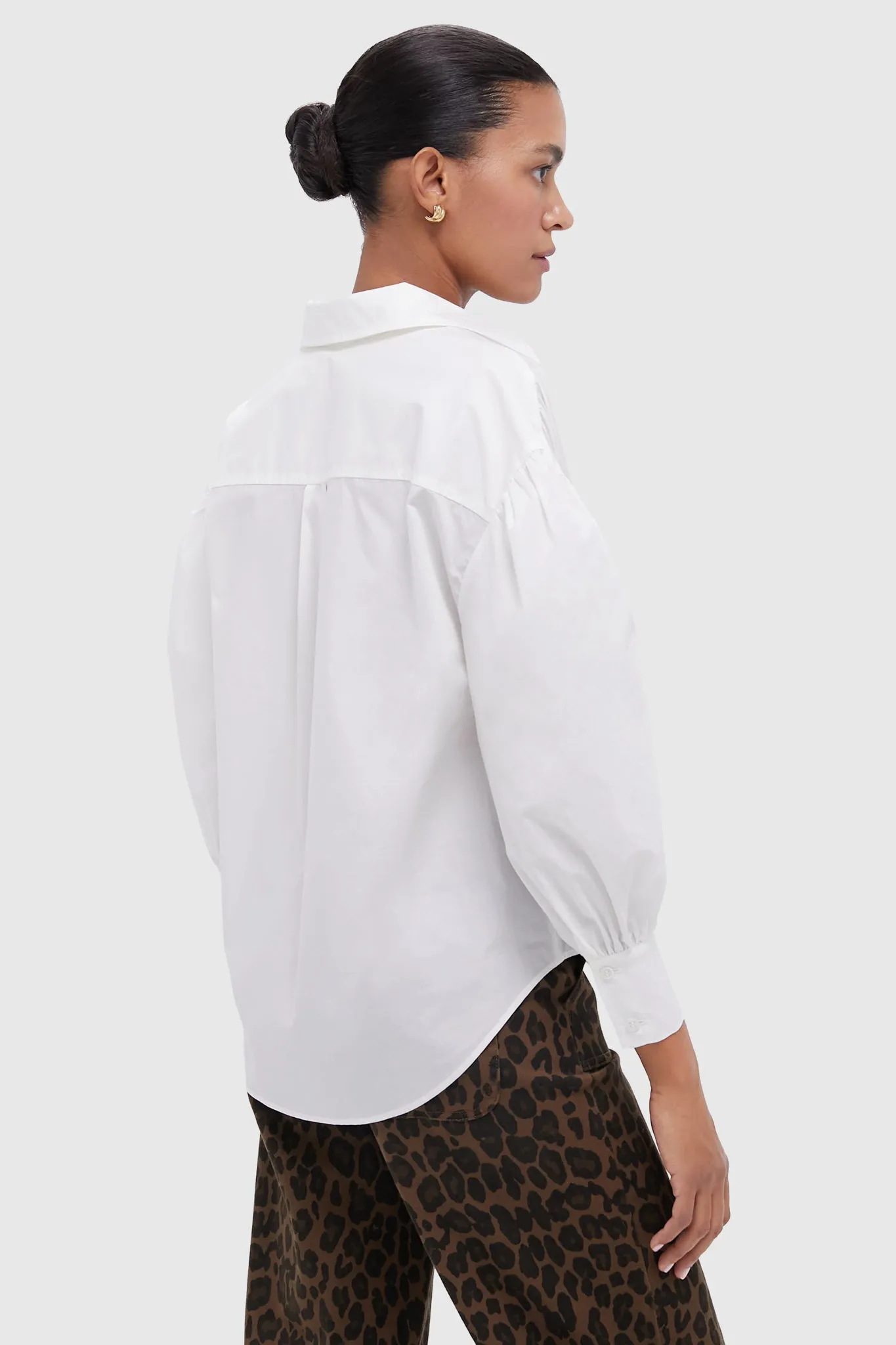 White Scalloped Balloon Sleeve Leanne Blouse sold by Tuckernuck product image thumbnail 4