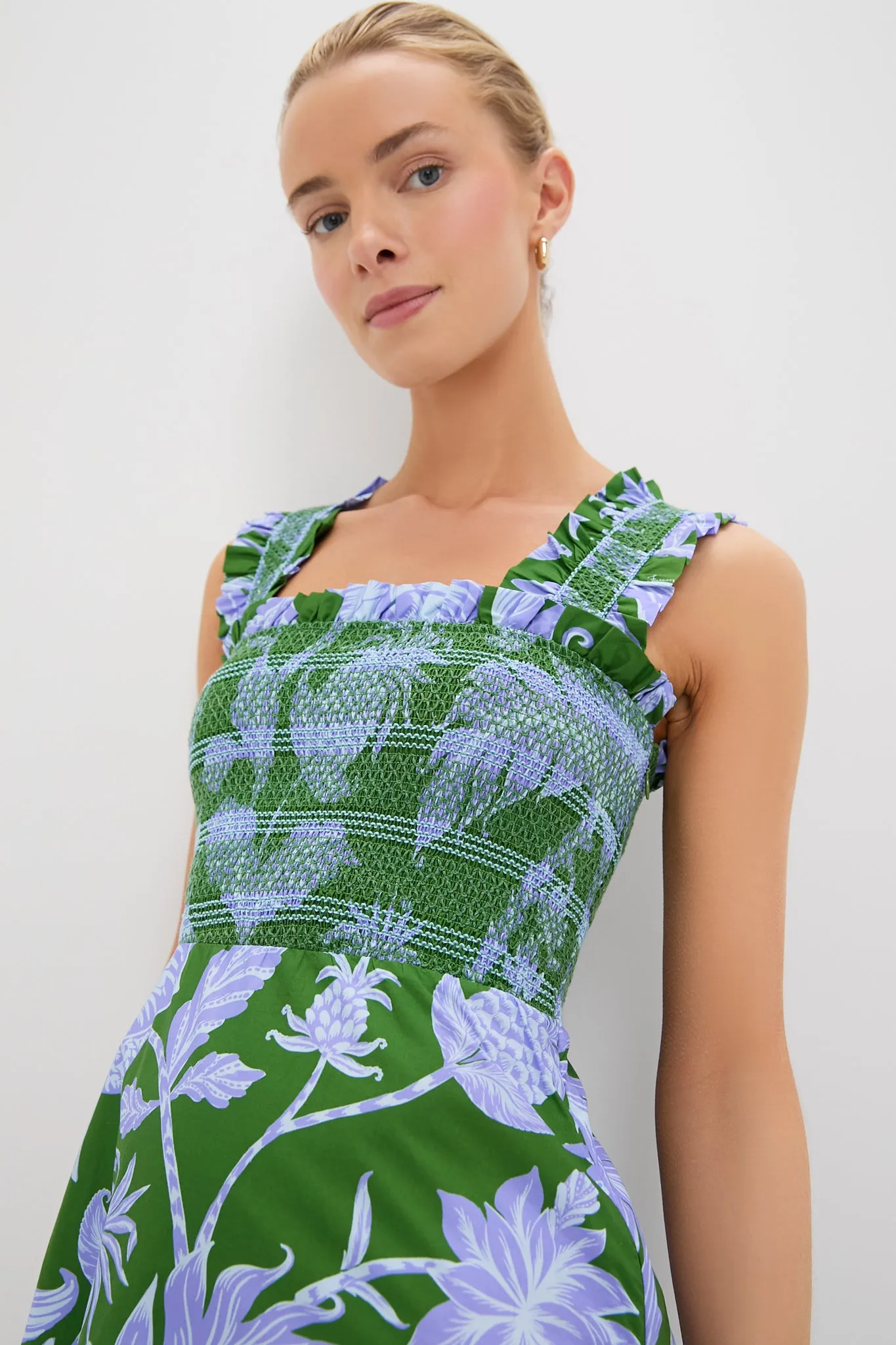 Tropical Swing Green Sleeveless Midi Dress sold by Tuckernuck product image thumbnail 5
