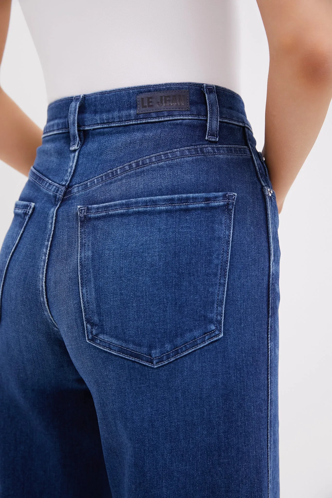 Stormy Juliette Wideleg Ankle Jean sold by Tuckernuck product image thumbnail 5