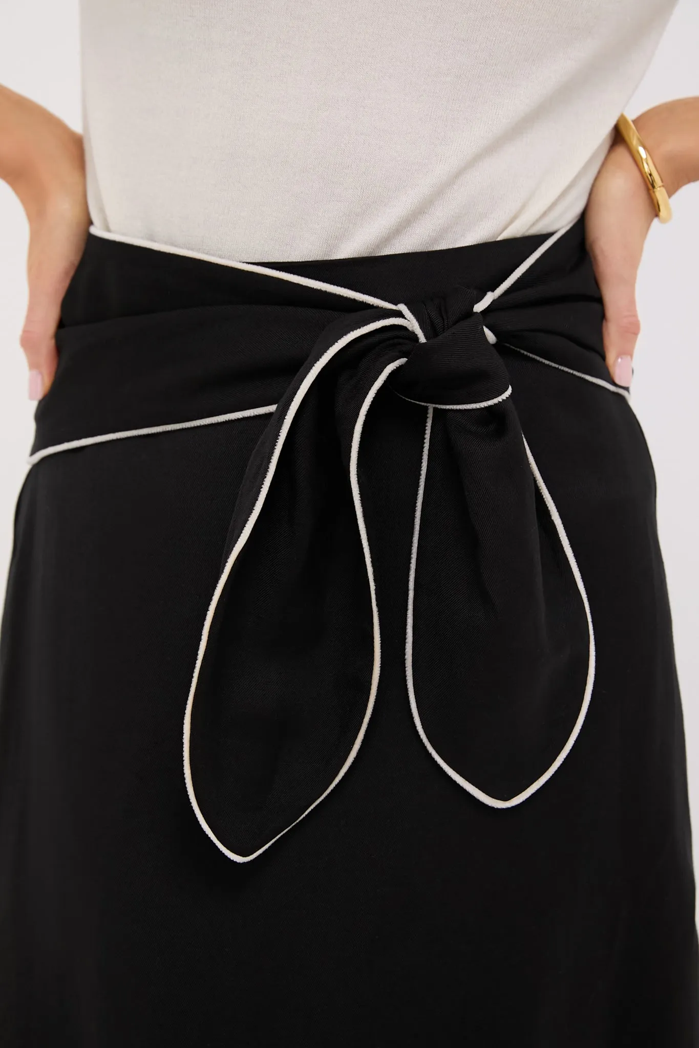Black Linen Carine Tie Skirt sold by Tuckernuck product image thumbnail 5