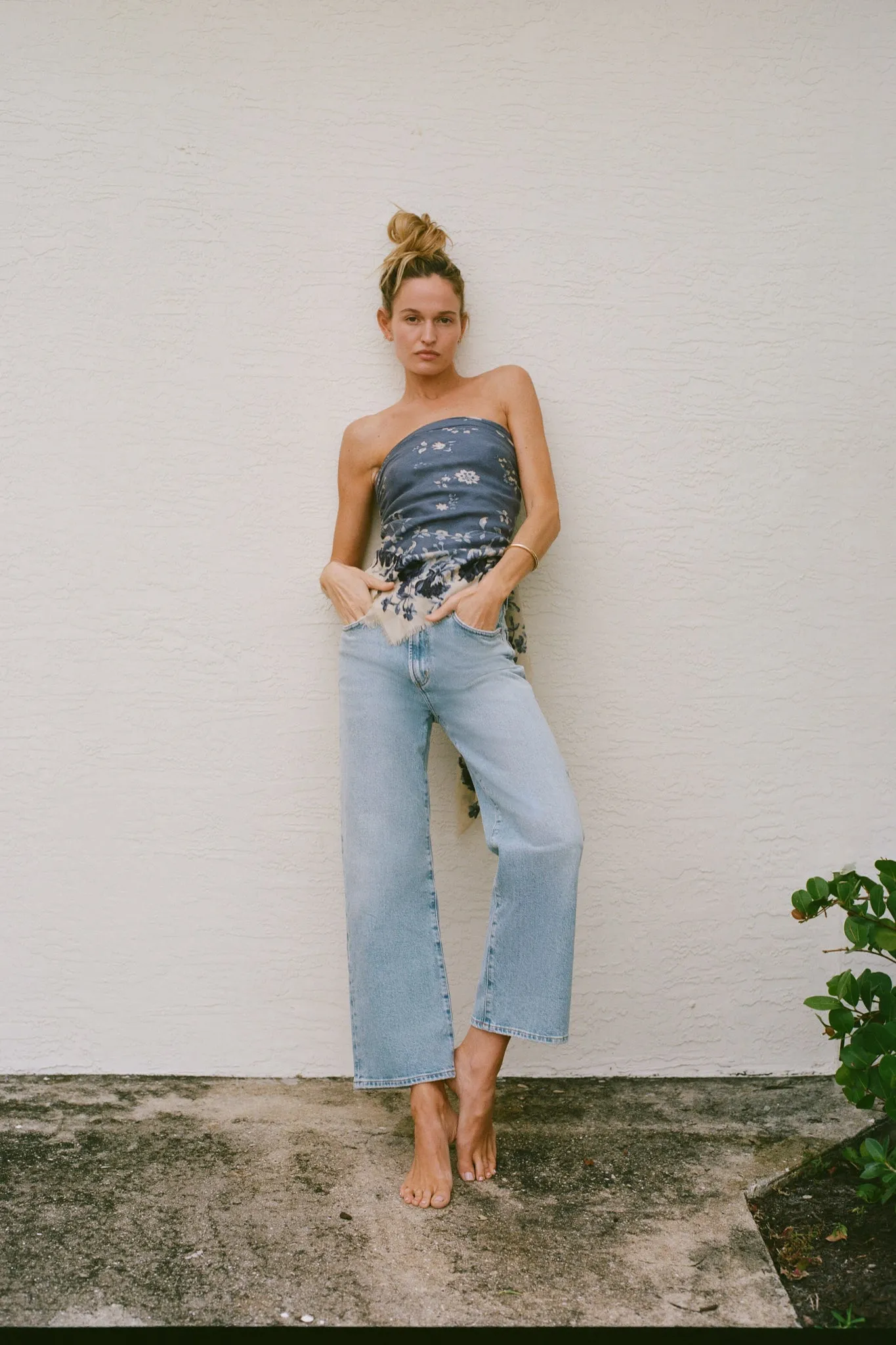 Formula Harper Crop Jean sold by Tuckernuck product image thumbnail 2