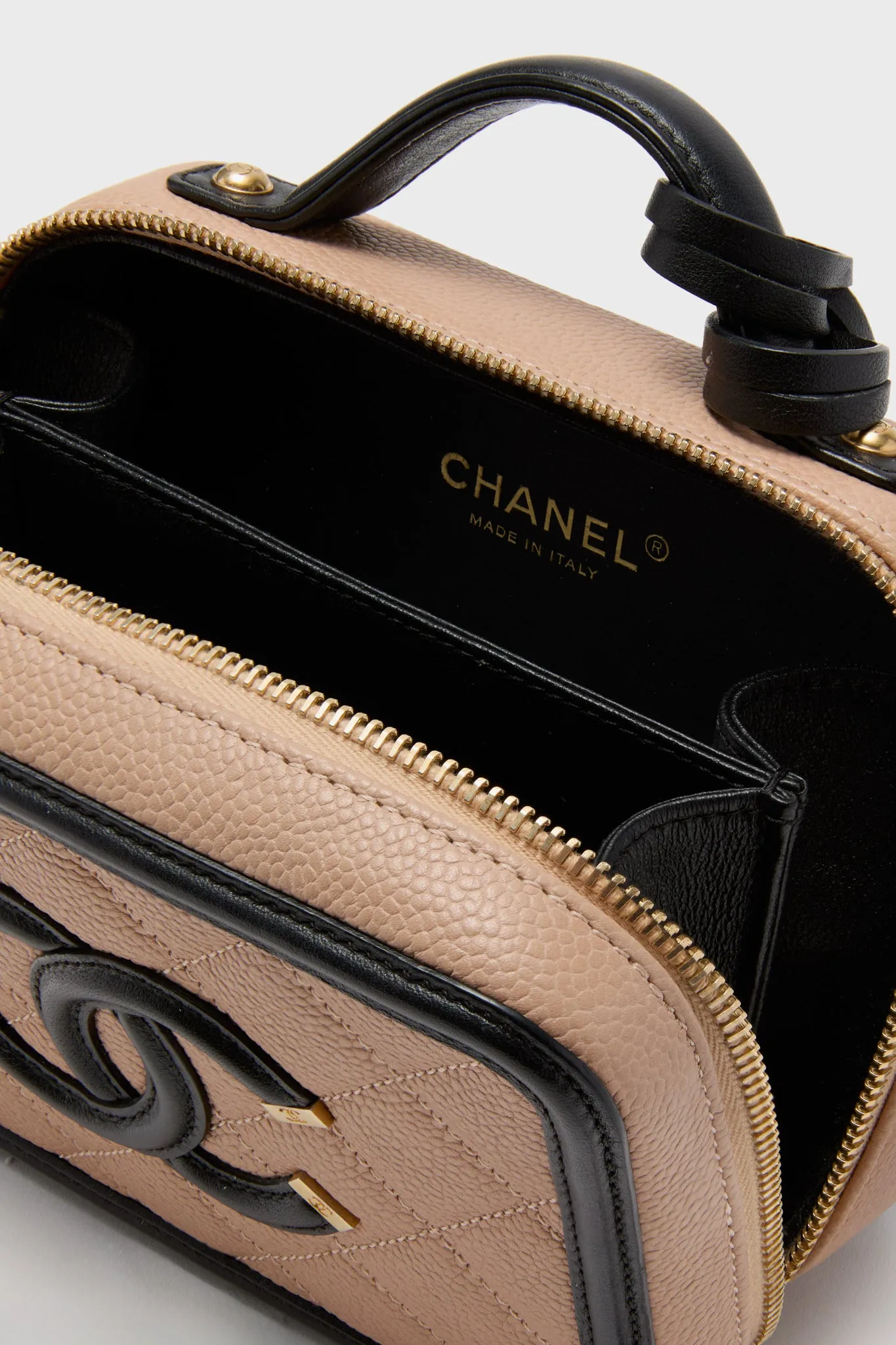 CHANEL Beige and Black Quilted Small Filigree Vanity Case sold by Tuckernuck product image thumbnail 5