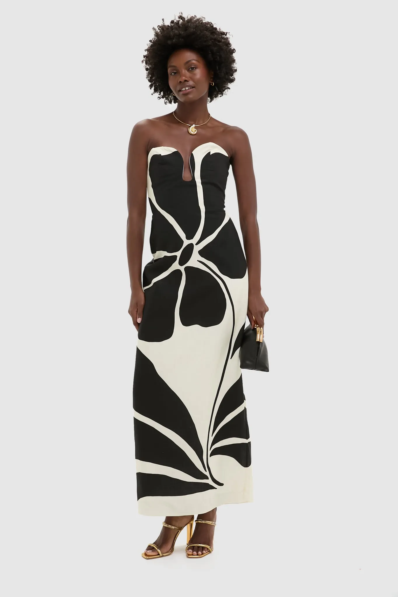 Gold Nautilus Collar Necklace sold by Tuckernuck product image thumbnail 3