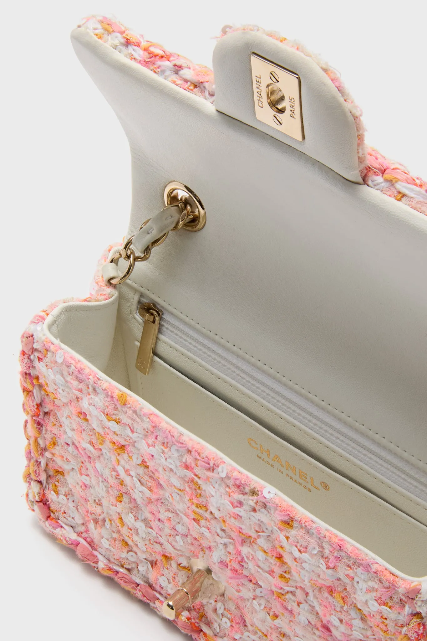 CHANEL Pink Tweed Classic Rectangular Flap Bag sold by Tuckernuck product image thumbnail 5