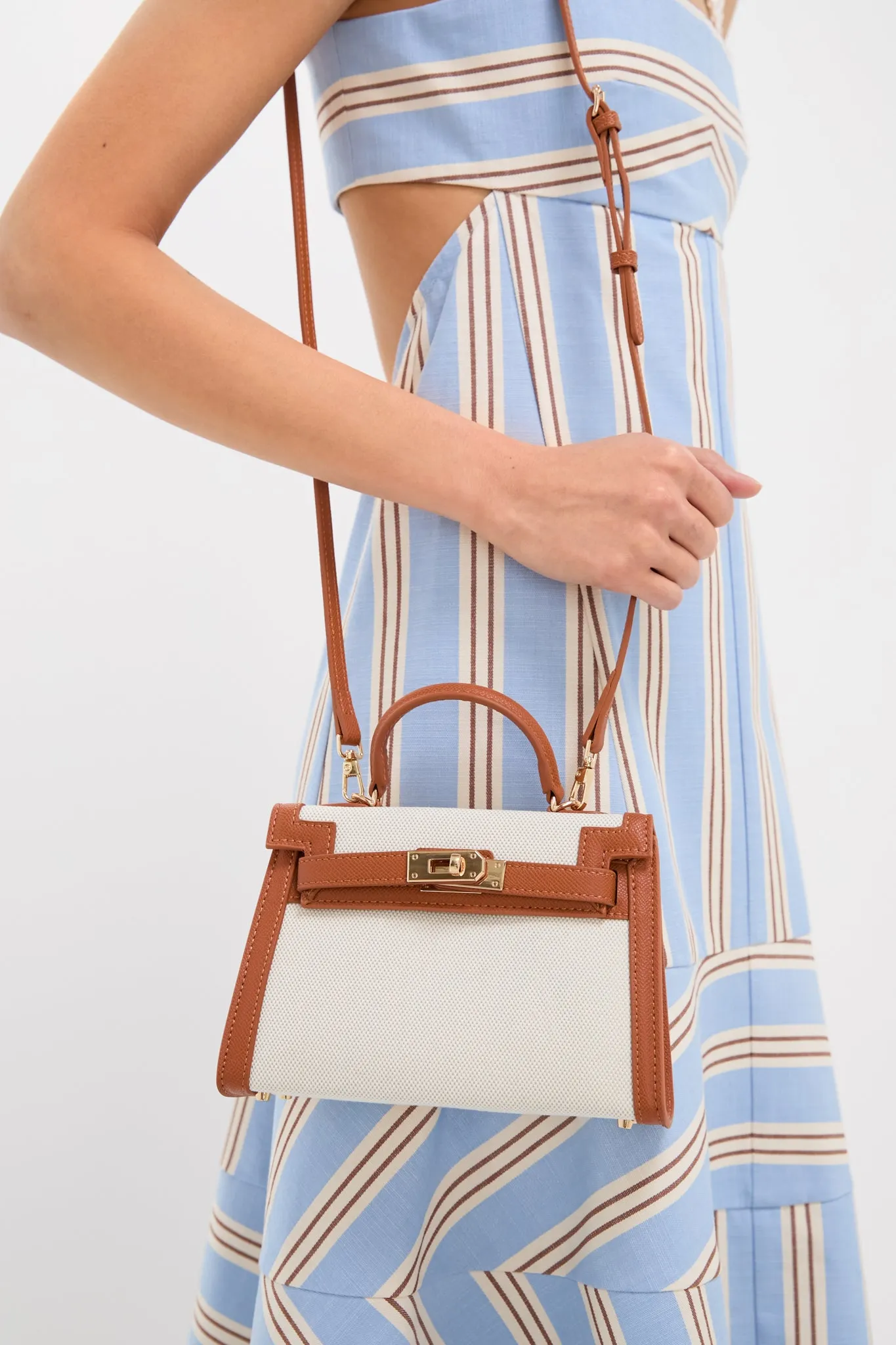 Natural Linen and Tan Hariette Handle Bag sold by Tuckernuck product image thumbnail 3