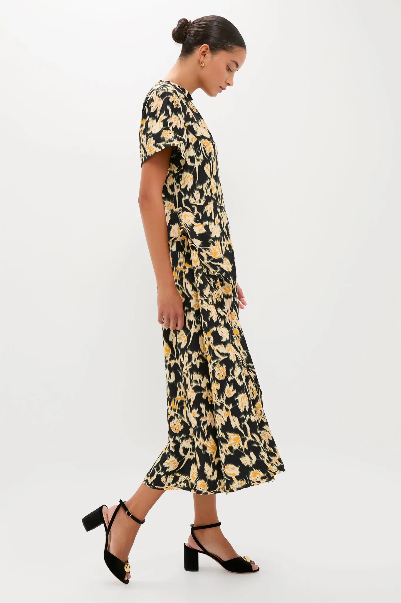 Tourmaline Nadya Short Sleeve Midi Dress sold by Tuckernuck product image thumbnail 3