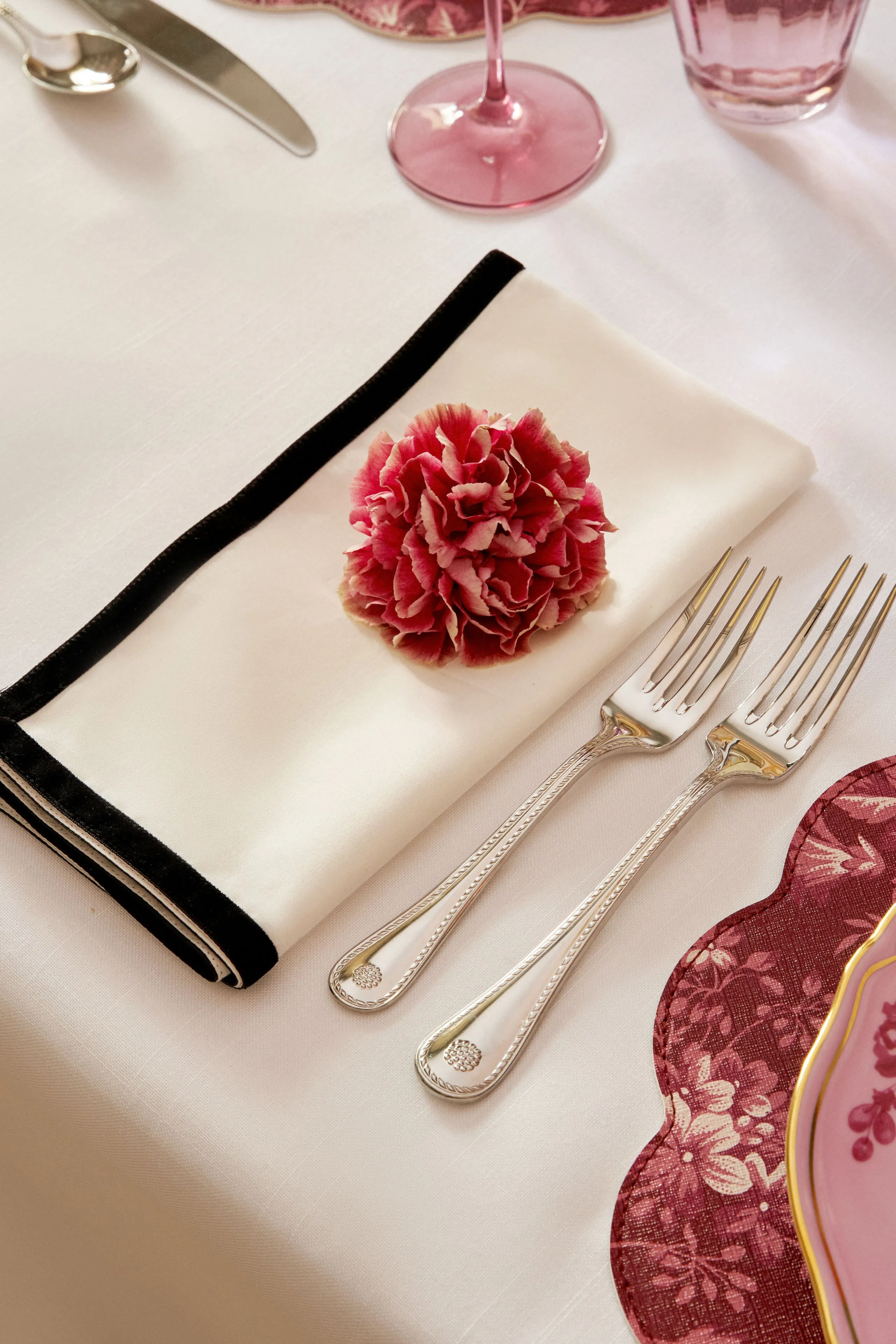 Black Velvet Trim Napkins Set of 4 sold by Tuckernuck product image thumbnail 2