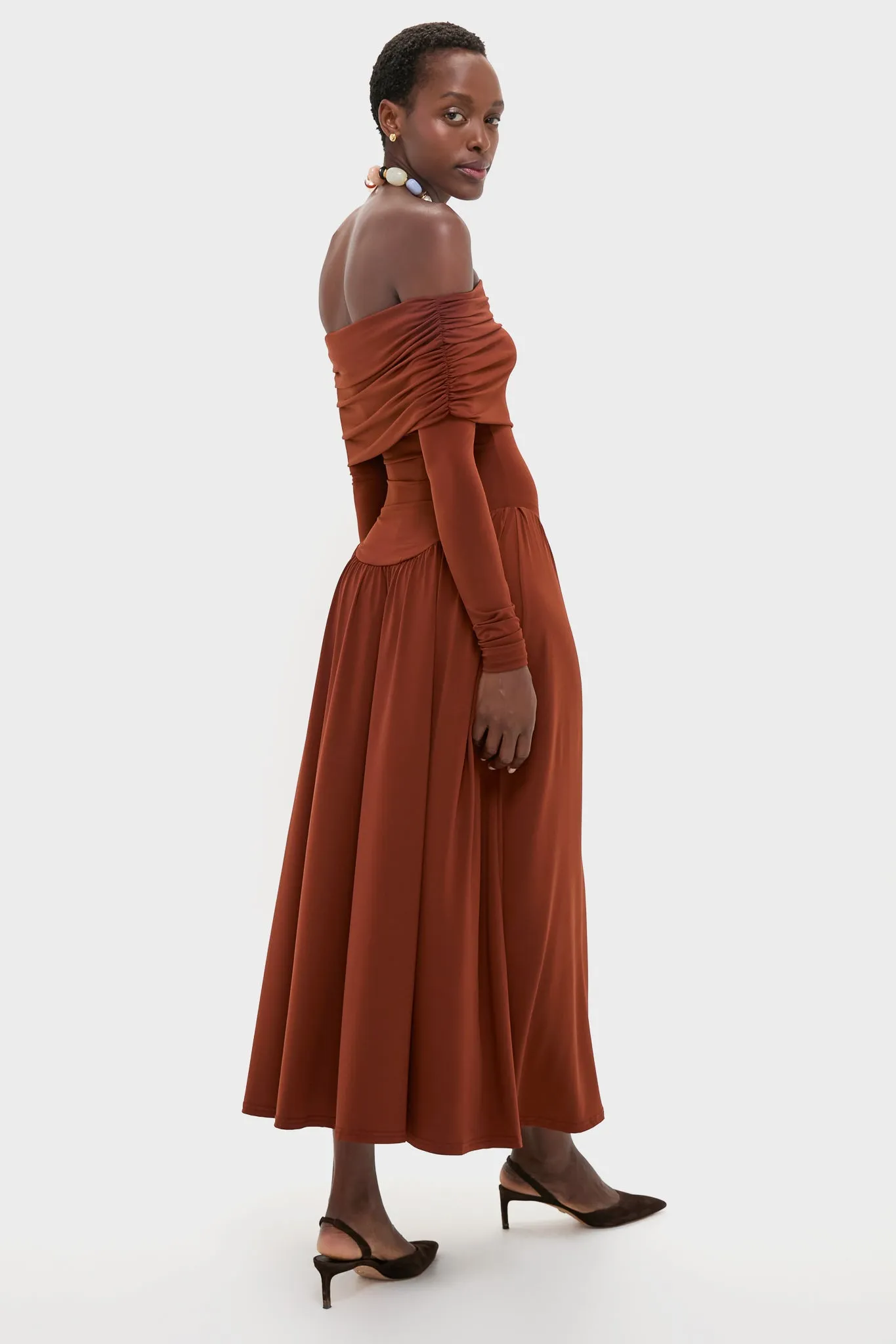 Burgundy Off the Shoulder Ruched Midi Dress sold by Tuckernuck product image thumbnail 4