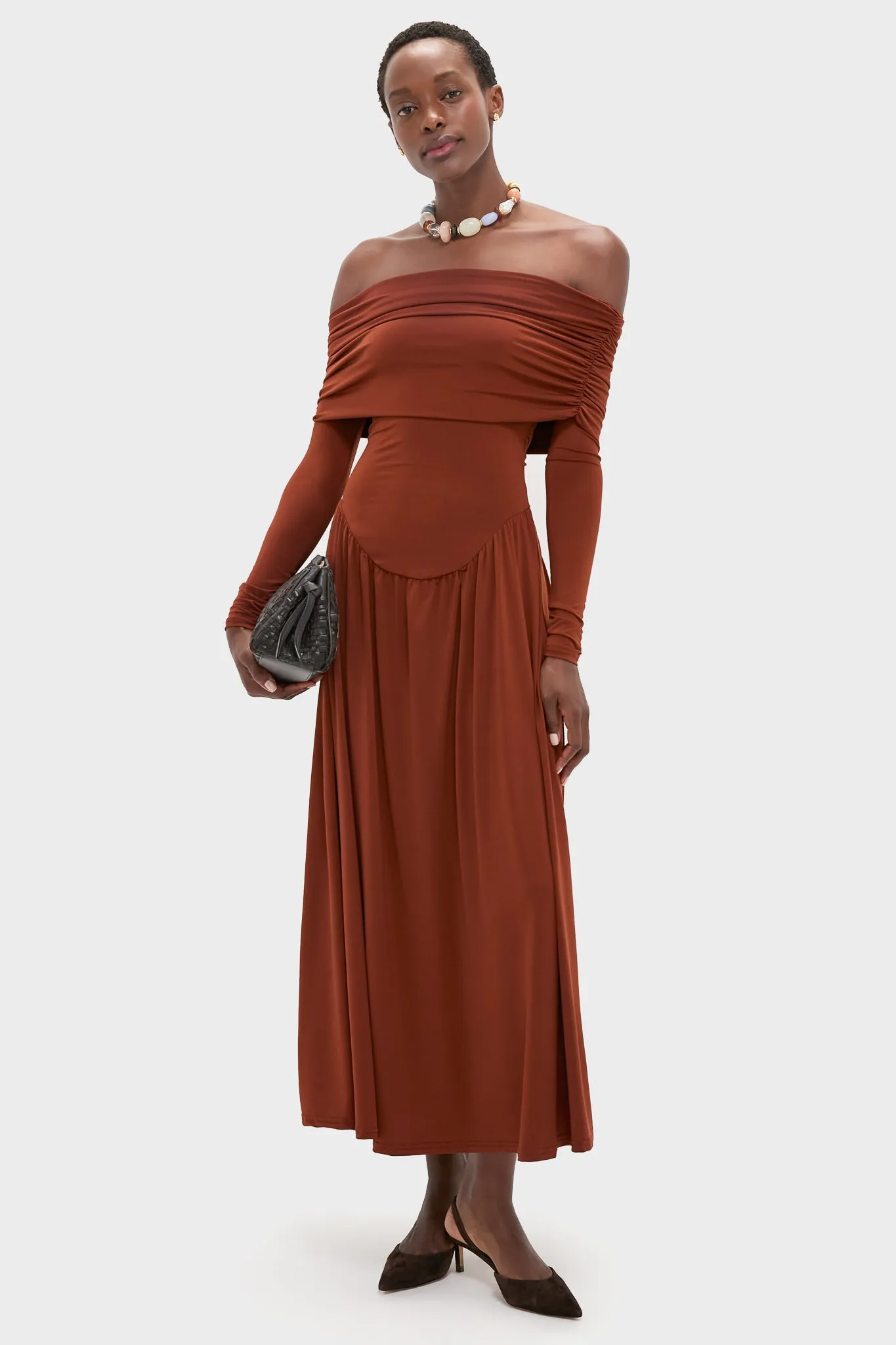 Burgundy Off the Shoulder Ruched Midi Dress sold by Tuckernuck product image thumbnail 2