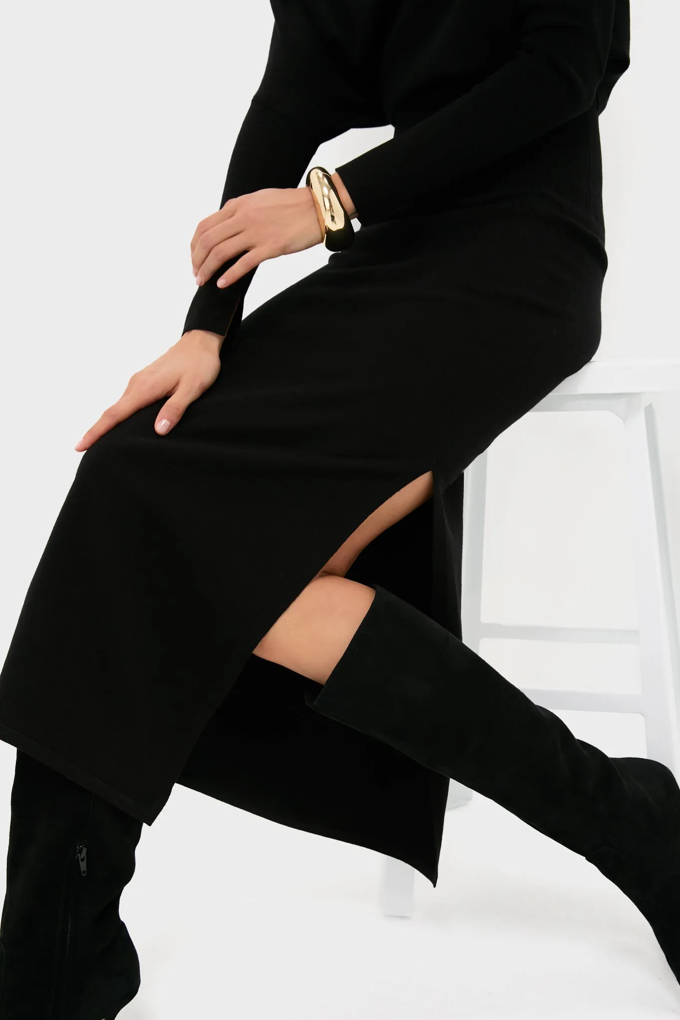 Black Janese Off Shoulder Midi Dress sold by Tuckernuck product image thumbnail 5