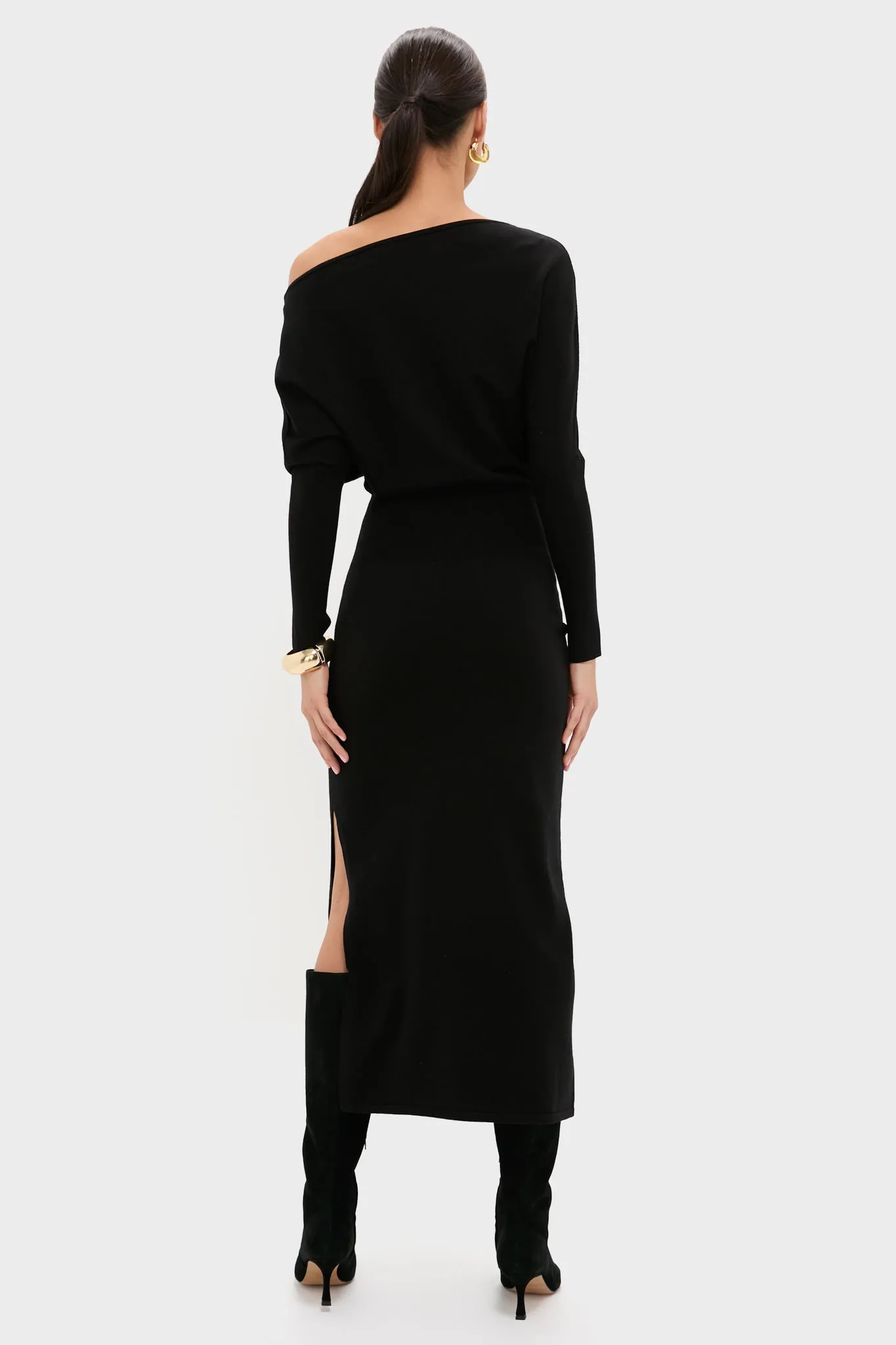 Black Janese Off Shoulder Midi Dress sold by Tuckernuck product image thumbnail 3