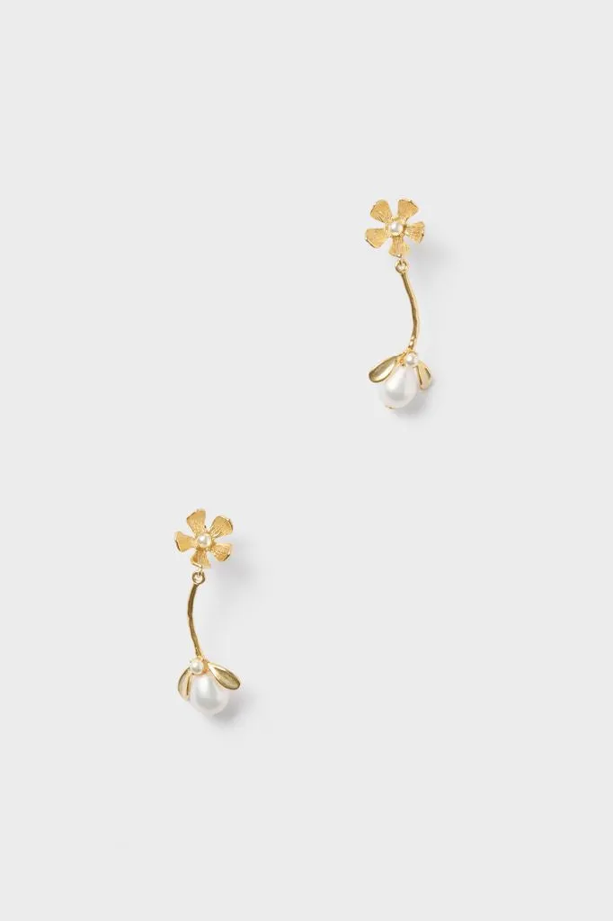 Gold Maryanne Earrings sold by Tuckernuck