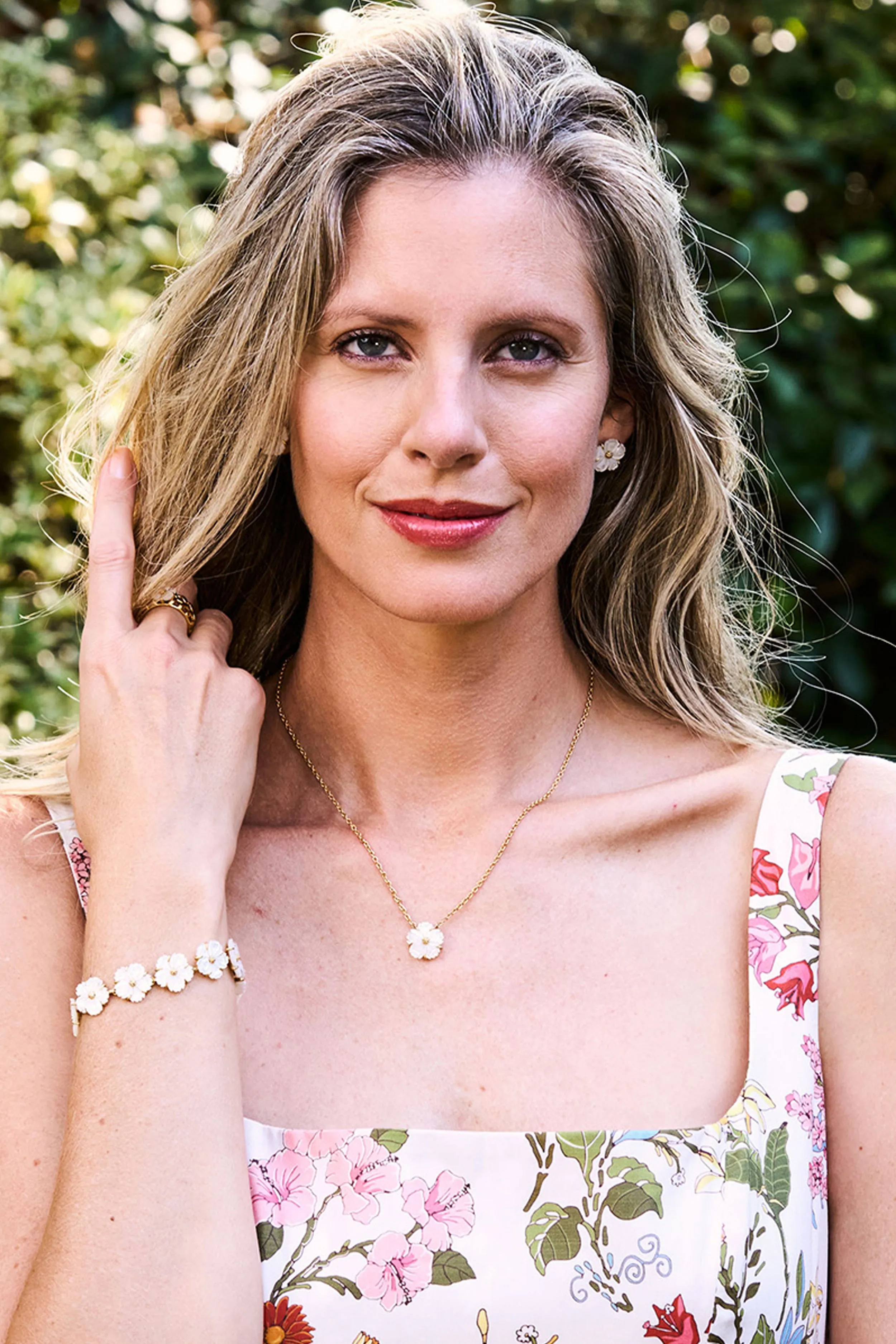 Mother of Pearl Meadow Garden Petite Station Necklace sold by Tuckernuck product image thumbnail 4