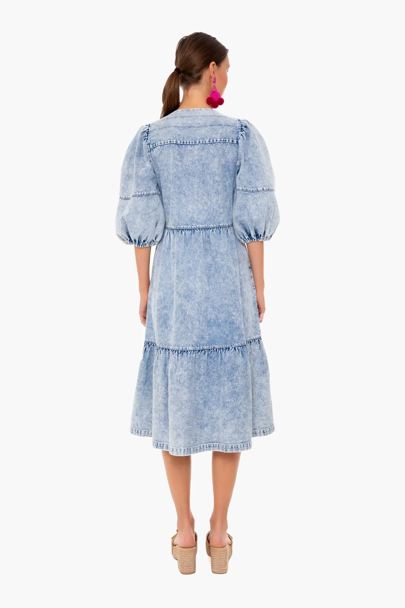 Blue Dax Acid Wash Denim Puff Sleeve Dress sold by Tuckernuck product image thumbnail 4