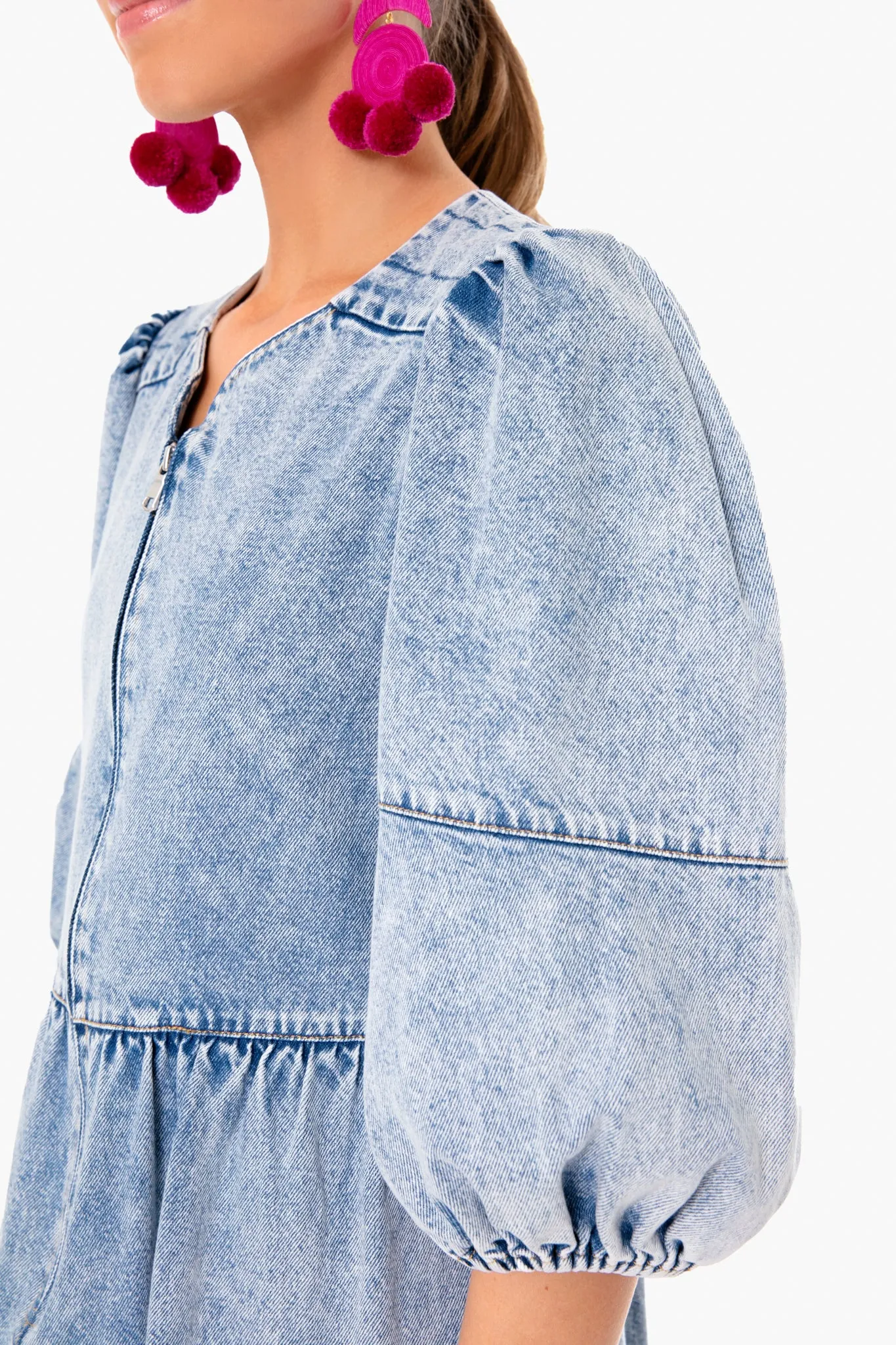 Blue Dax Acid Wash Denim Puff Sleeve Dress sold by Tuckernuck product image thumbnail 5