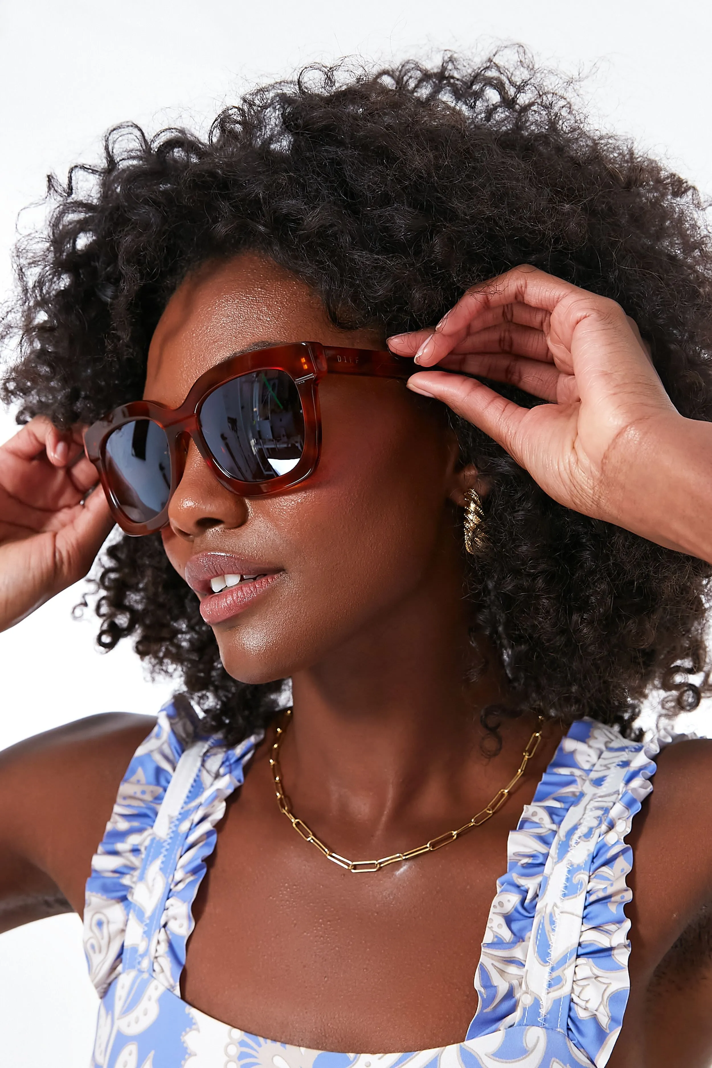 Andes Tortoise Brown Carson Sunglasses sold by Tuckernuck product image thumbnail 2