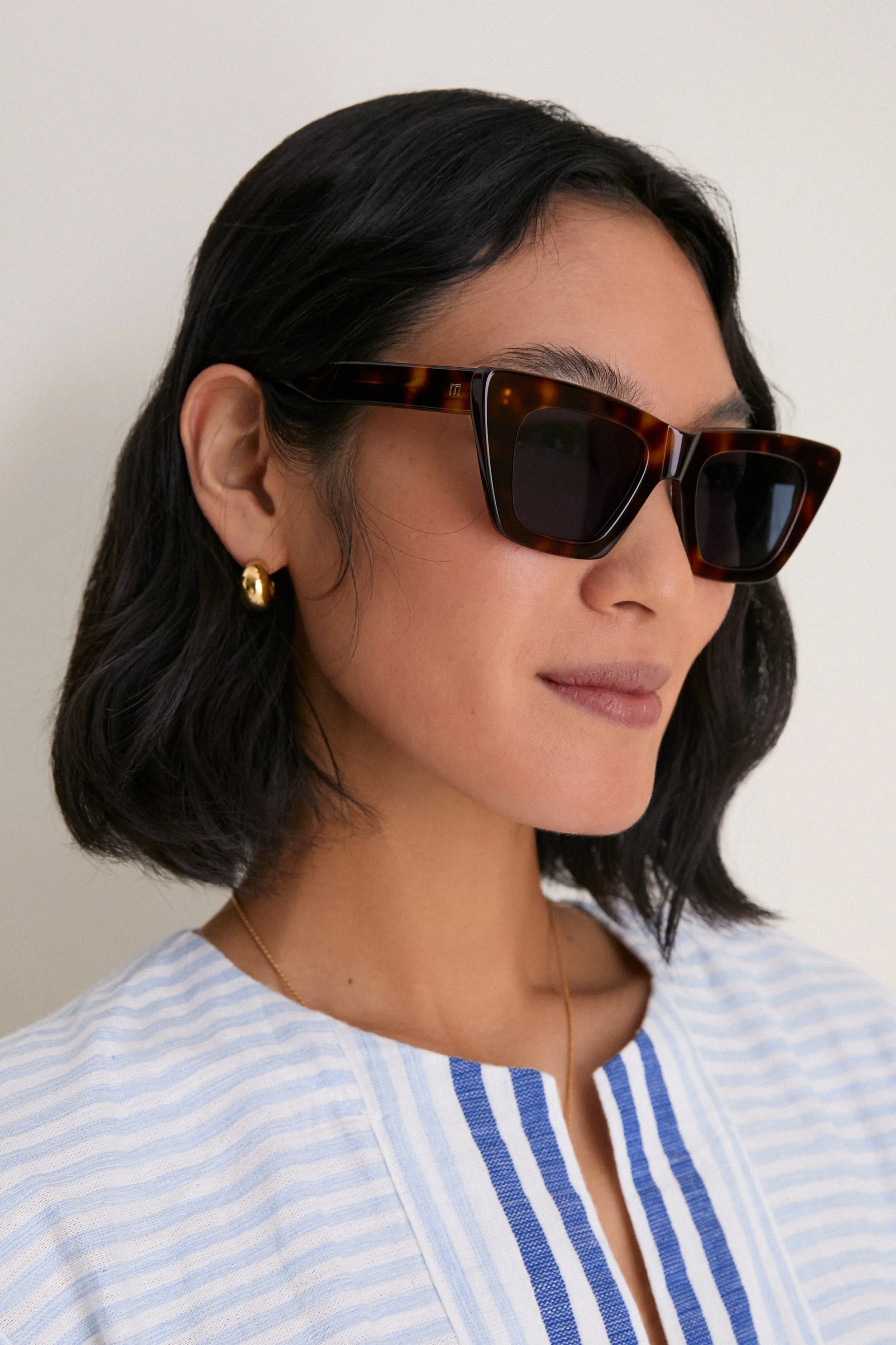 Brown Tortoise Dark Blue Lens Lori Sunglasses sold by Tuckernuck product image thumbnail 2