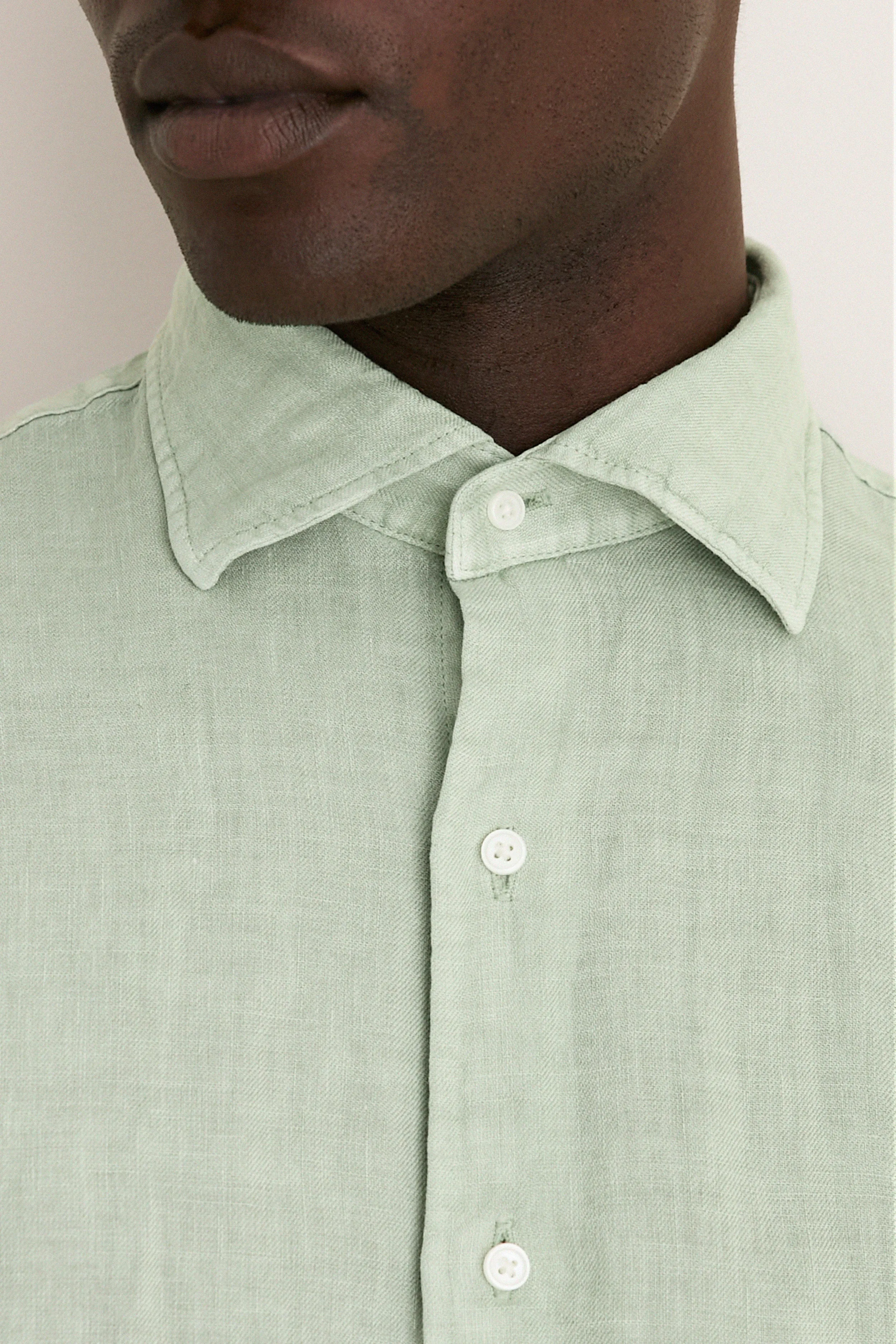 Grandview Shoreside Linen Sports Shirt sold by Tuckernuck product image thumbnail 5