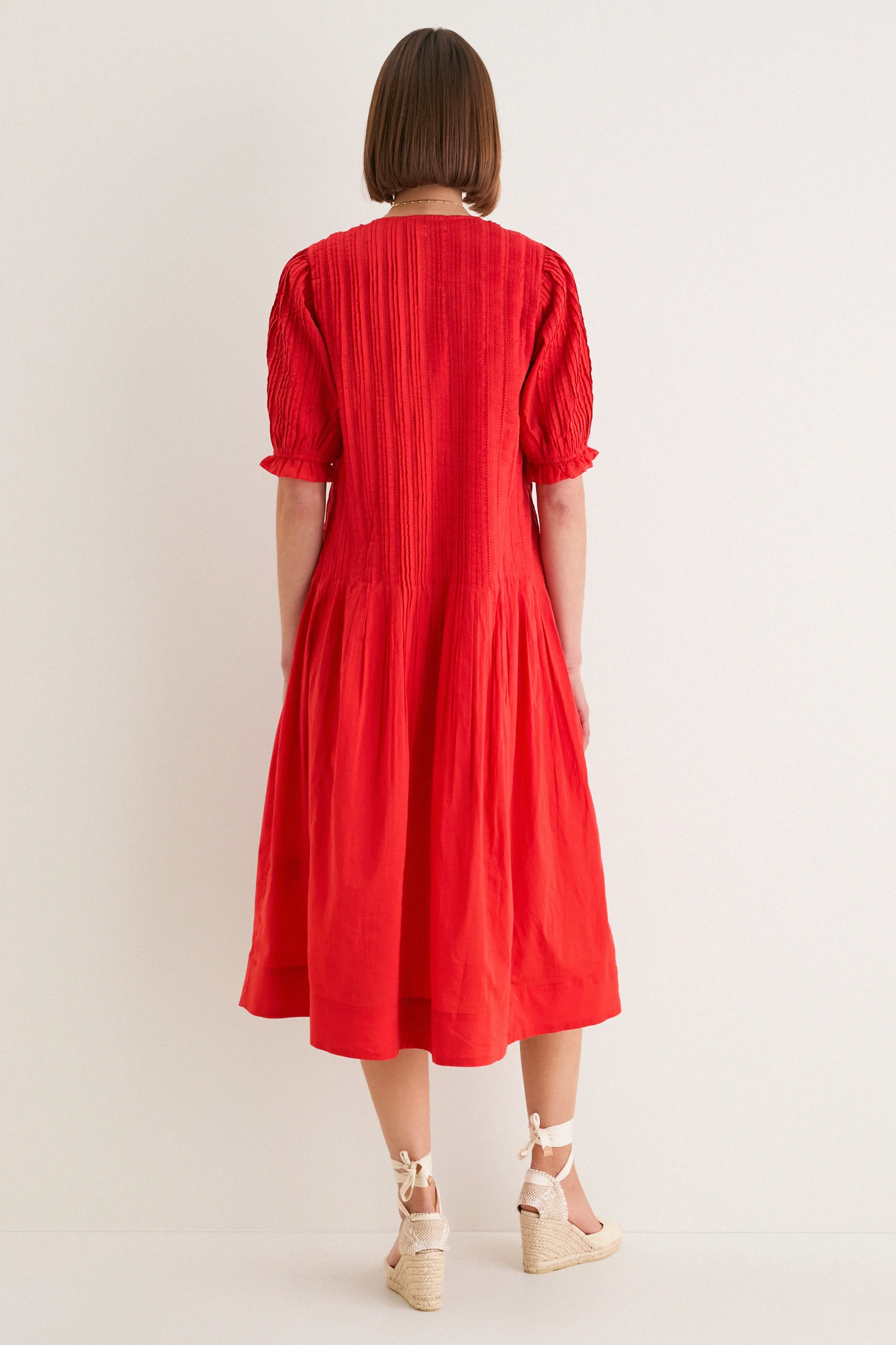 Red Alberte Solid Puff Sleeve Dress sold by Tuckernuck product image thumbnail 4