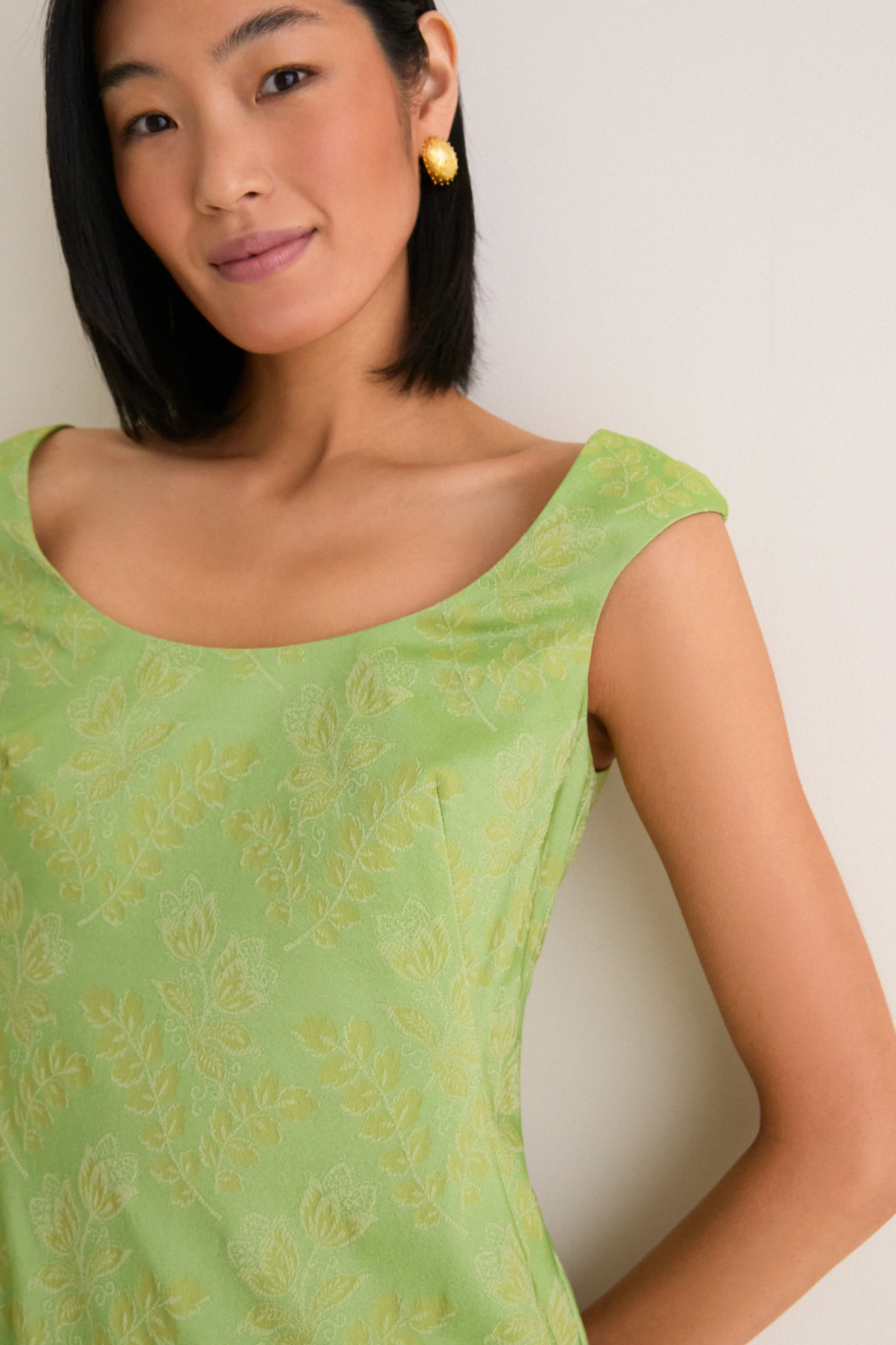 Tuileries Vine Stretch Jacquard Romy Midi Dress sold by Tuckernuck product image thumbnail 3