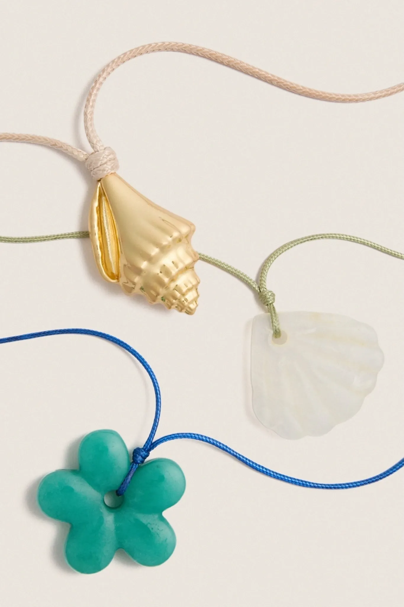 Gold Shell Coquillage Necklace sold by Tuckernuck product image thumbnail 5