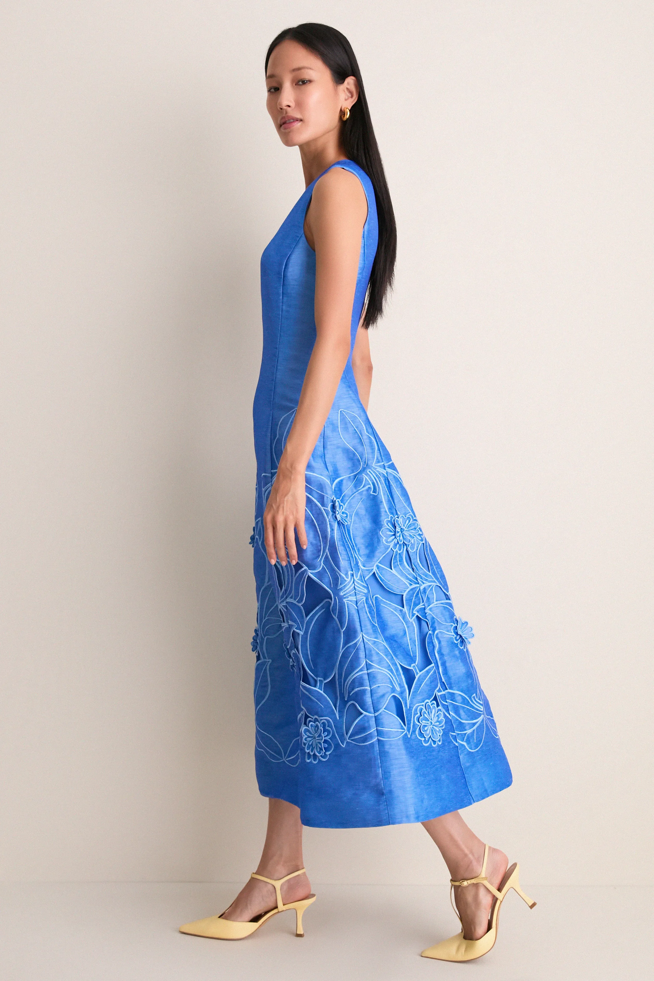 Azure Cleo Applique Midi Dress sold by Tuckernuck product image thumbnail 3