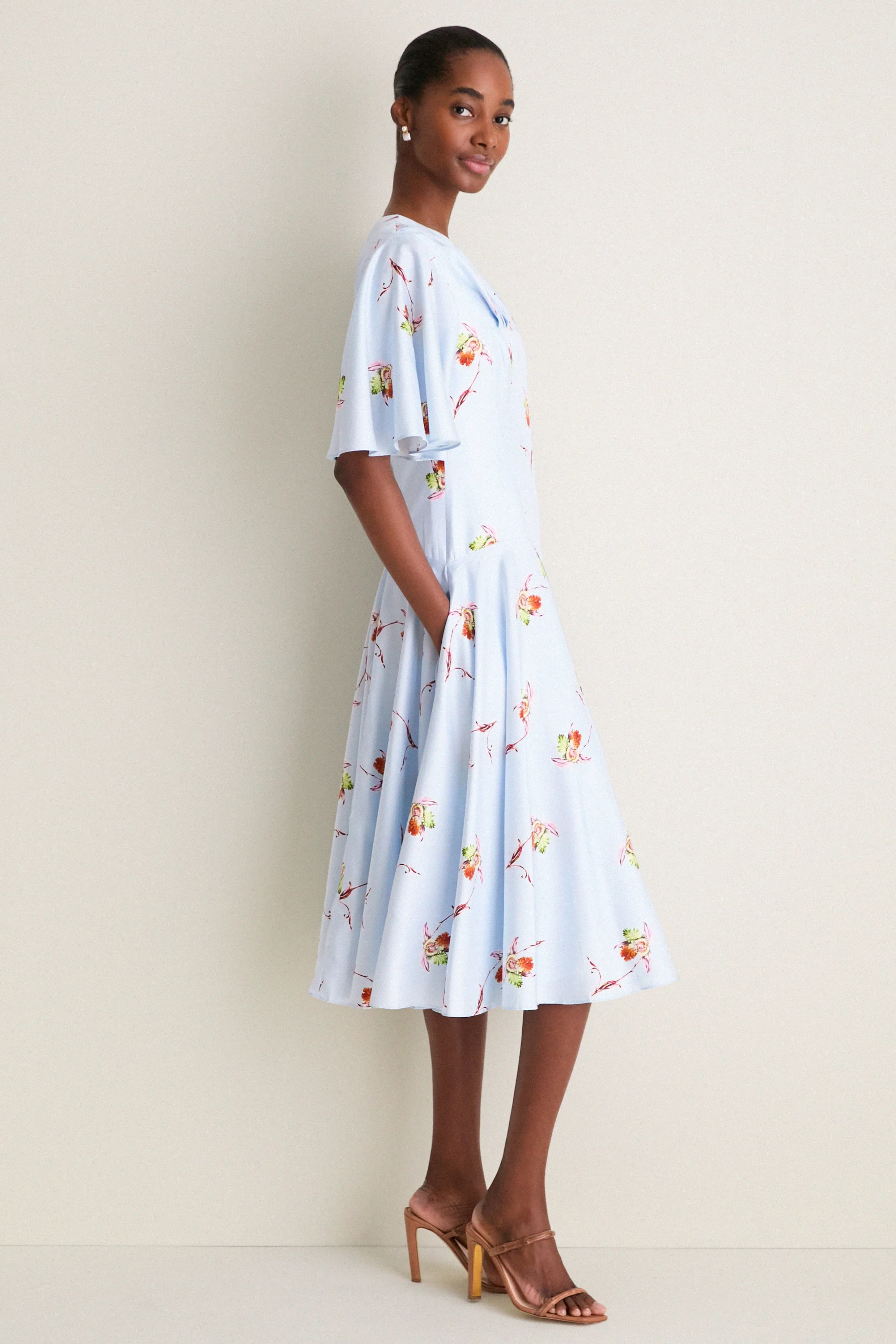 Blue Lily Orchid Risabelle Dress sold by Tuckernuck product image thumbnail 4