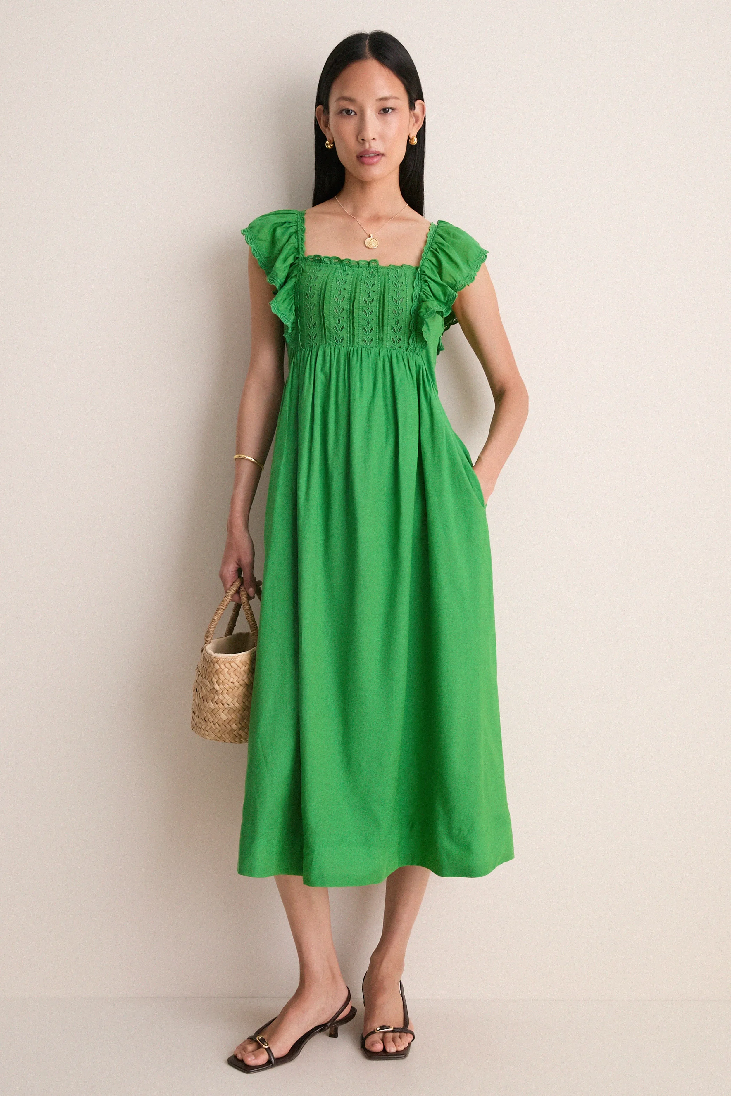 Green Eliza Solid Sleeveless Midi Dress sold by Tuckernuck product image thumbnail 5