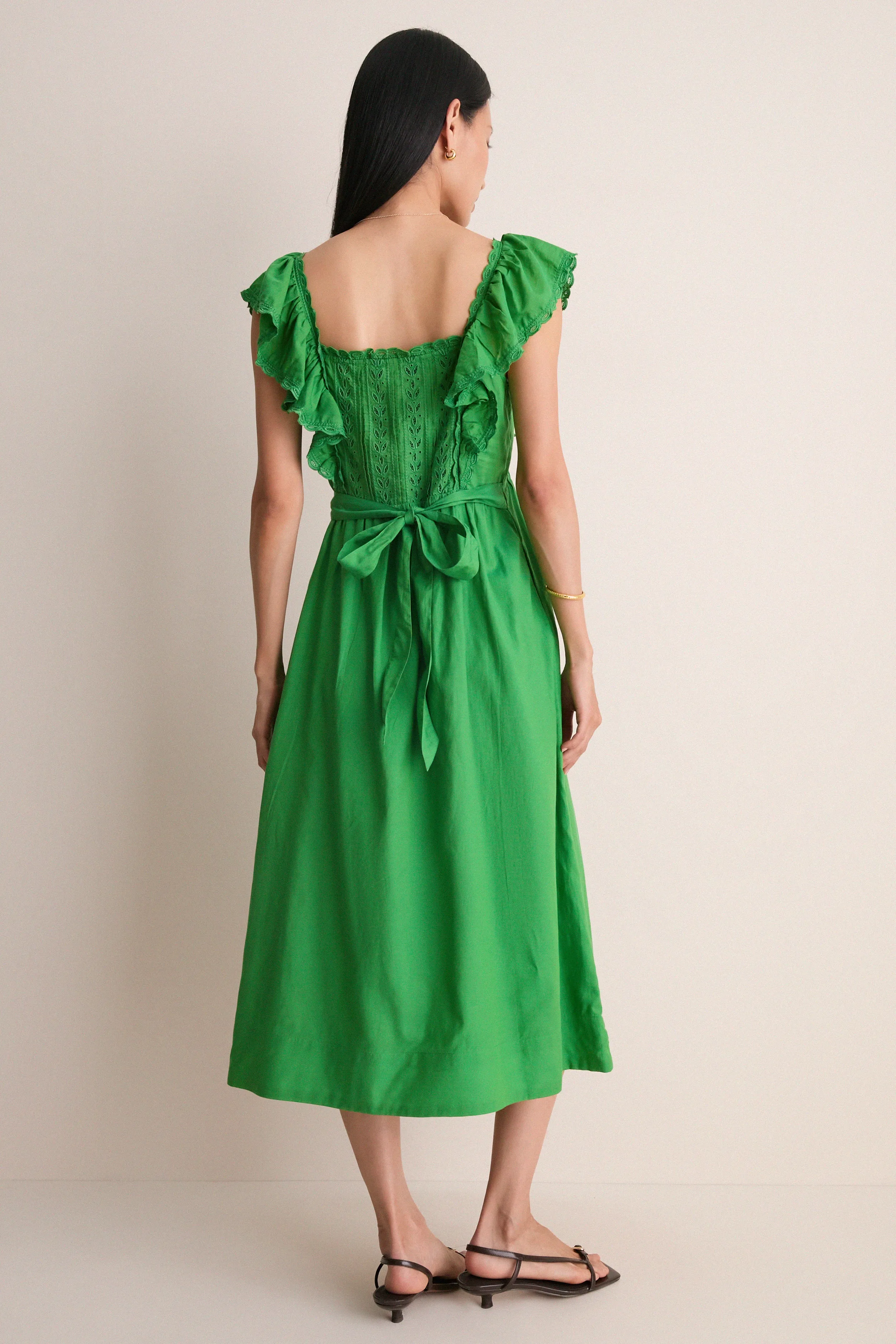 Green Eliza Solid Sleeveless Midi Dress sold by Tuckernuck product image thumbnail 4