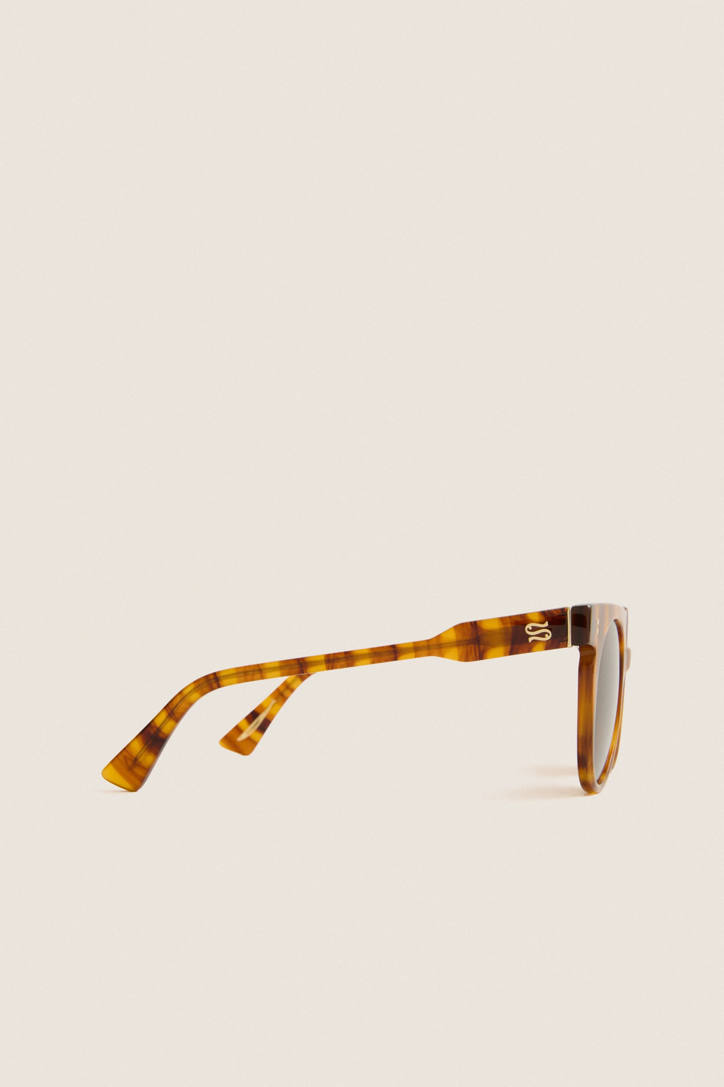 Match Play Aster Sunglasses sold by Tuckernuck product image thumbnail 4