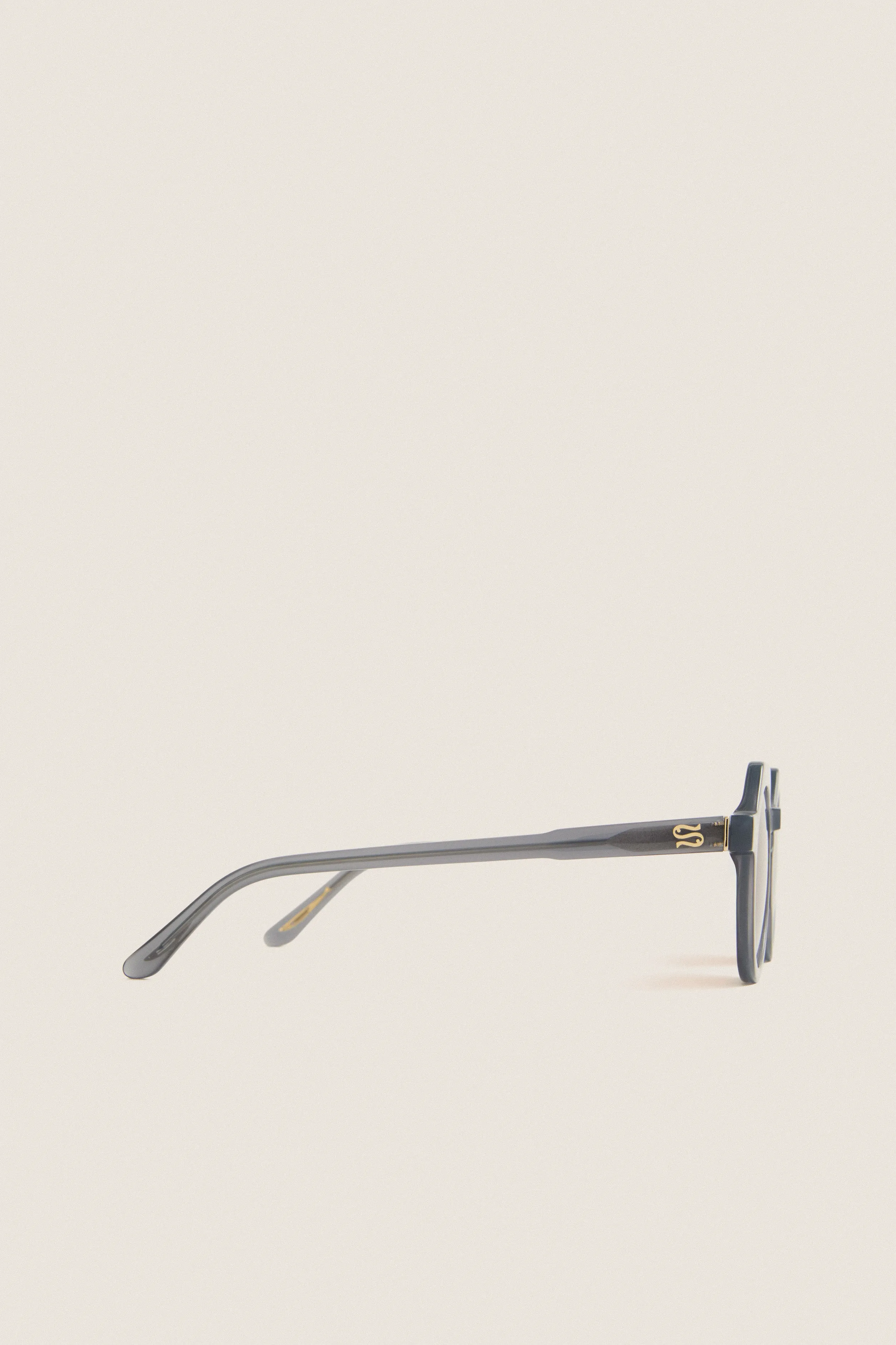 Last Call Georgie Sunglasses sold by Tuckernuck product image thumbnail 4