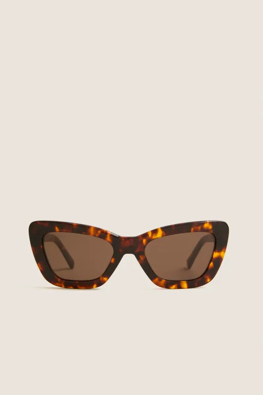 Rich Tortoise Polarized Adriana Sunglasses made by Diff Eyewear
