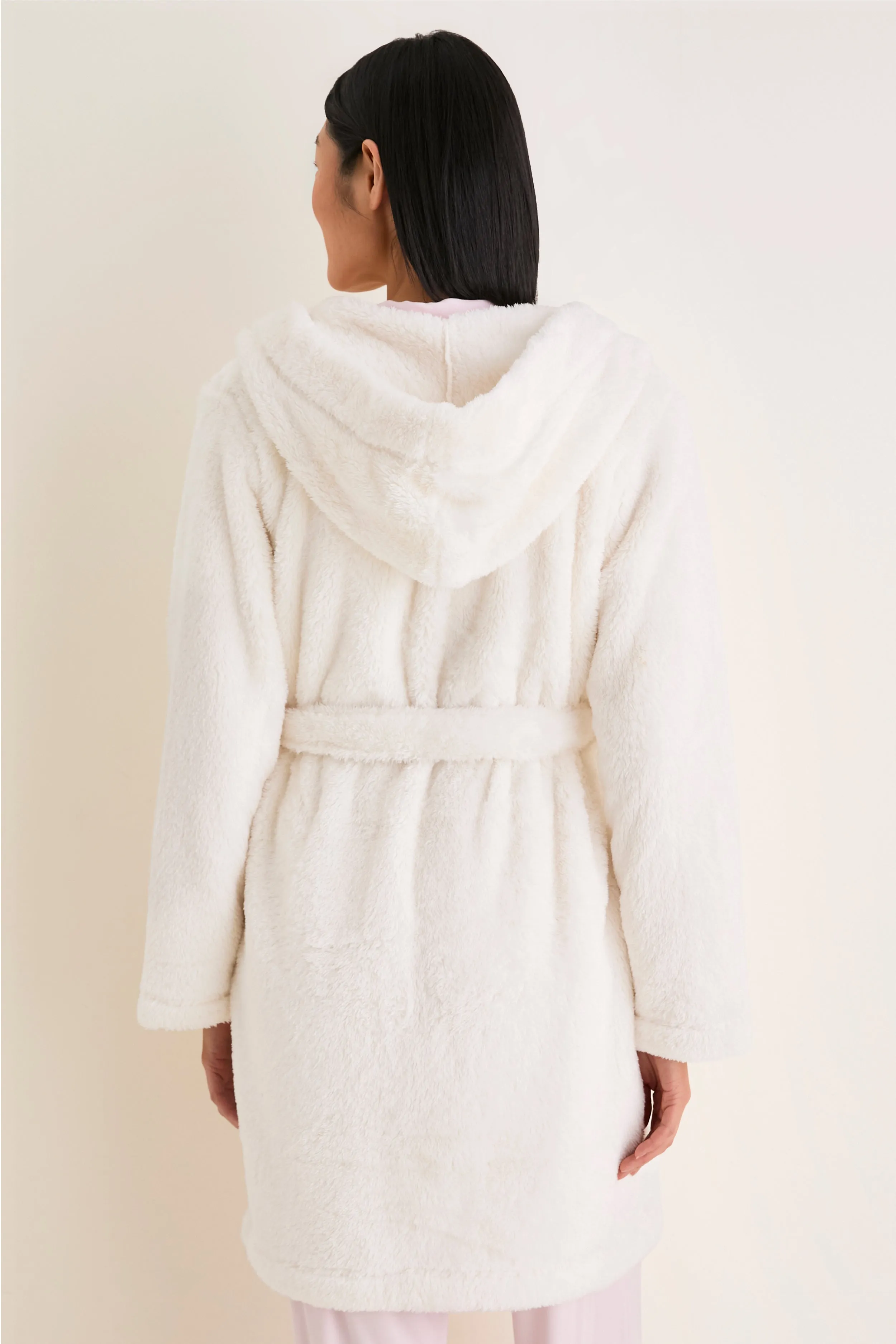 Cream Aarti Plush Fleece Robe sold by Tuckernuck product image thumbnail 5