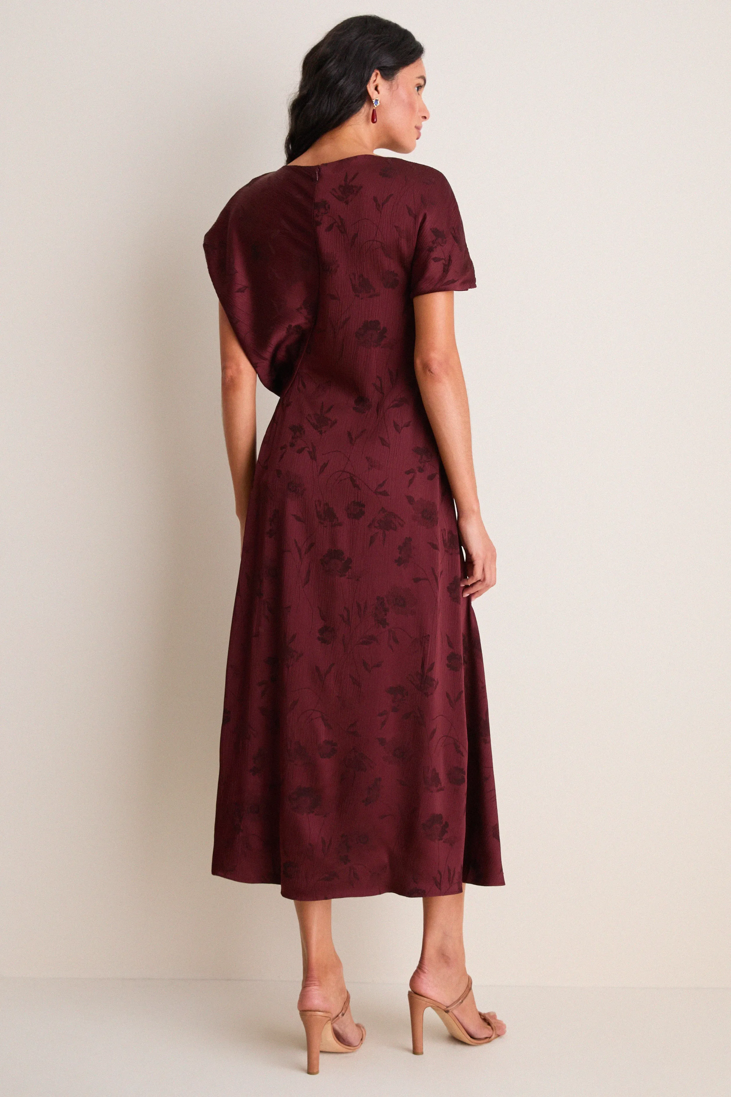 Bordeaux Floral Creponne Jacquard Midi Dress sold by Tuckernuck product image thumbnail 5