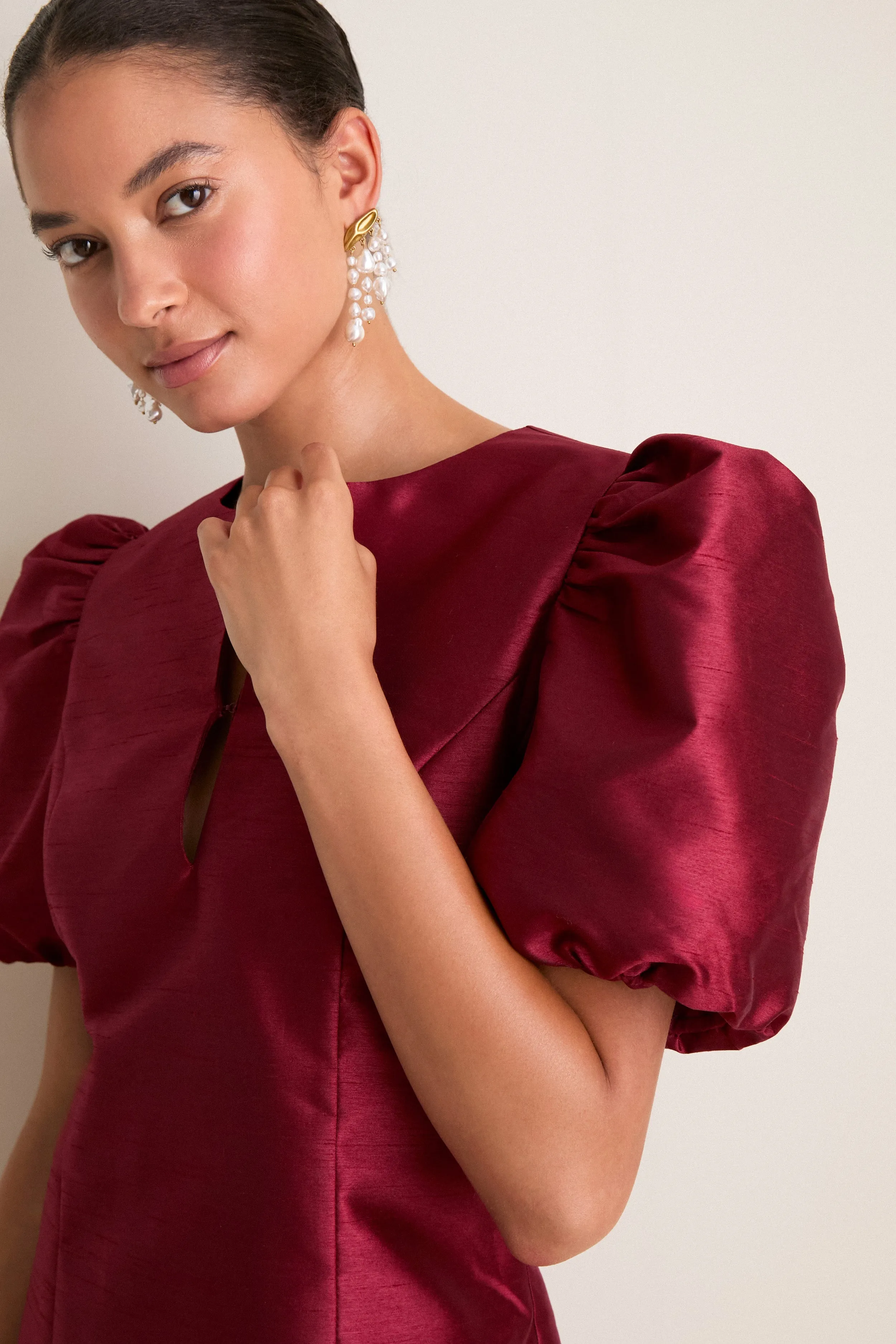 Cabernet Puff Sleeve Valentina Mini Dress sold by Tuckernuck product image thumbnail 2