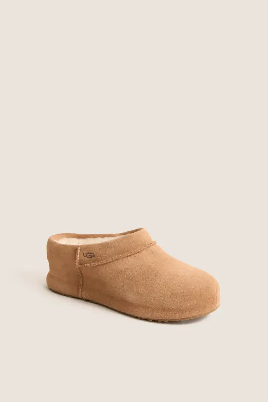 Chestnut Enwrap Clogs made by UGG