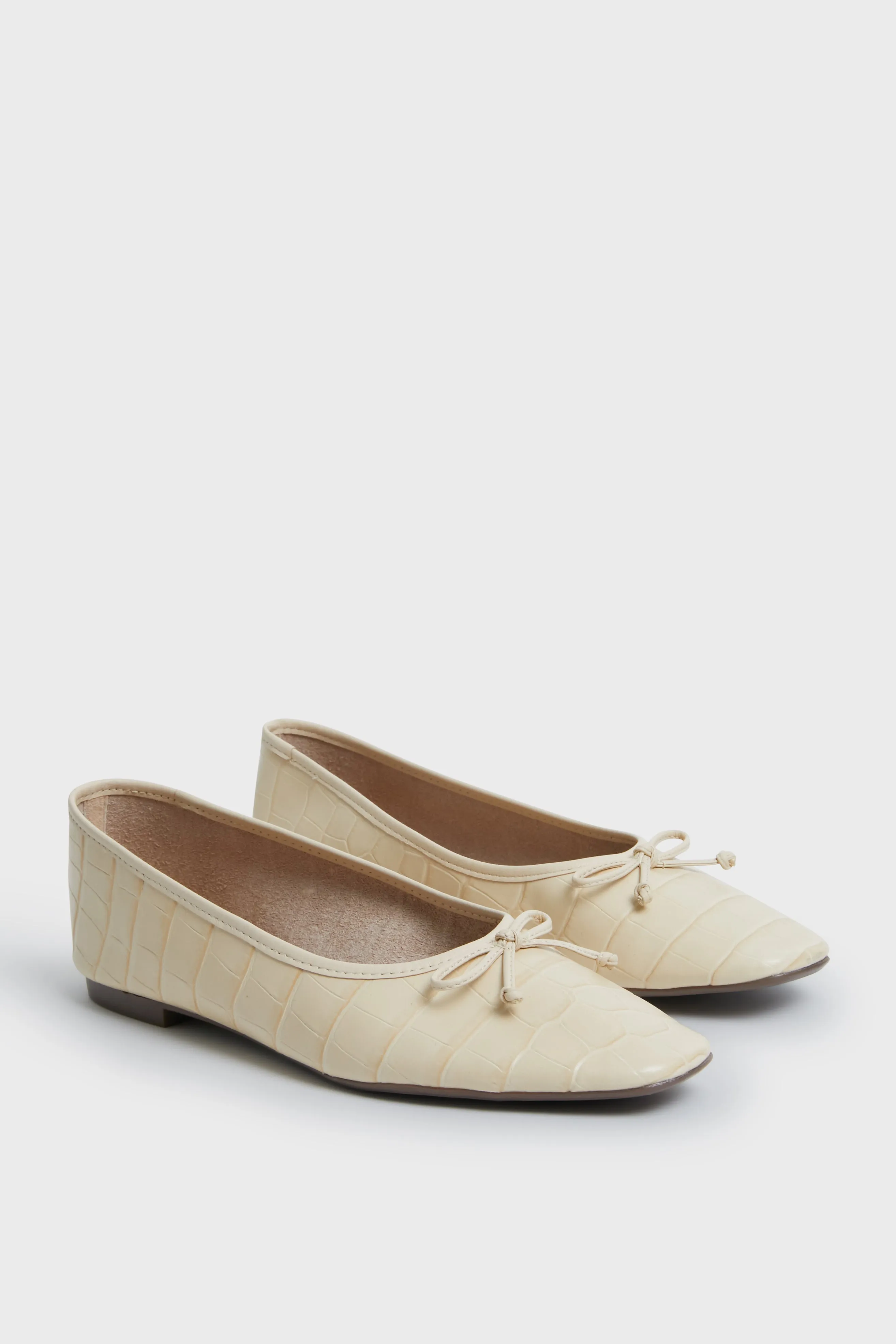 Eggshell Arissa Flats sold by Tuckernuck product image thumbnail 4