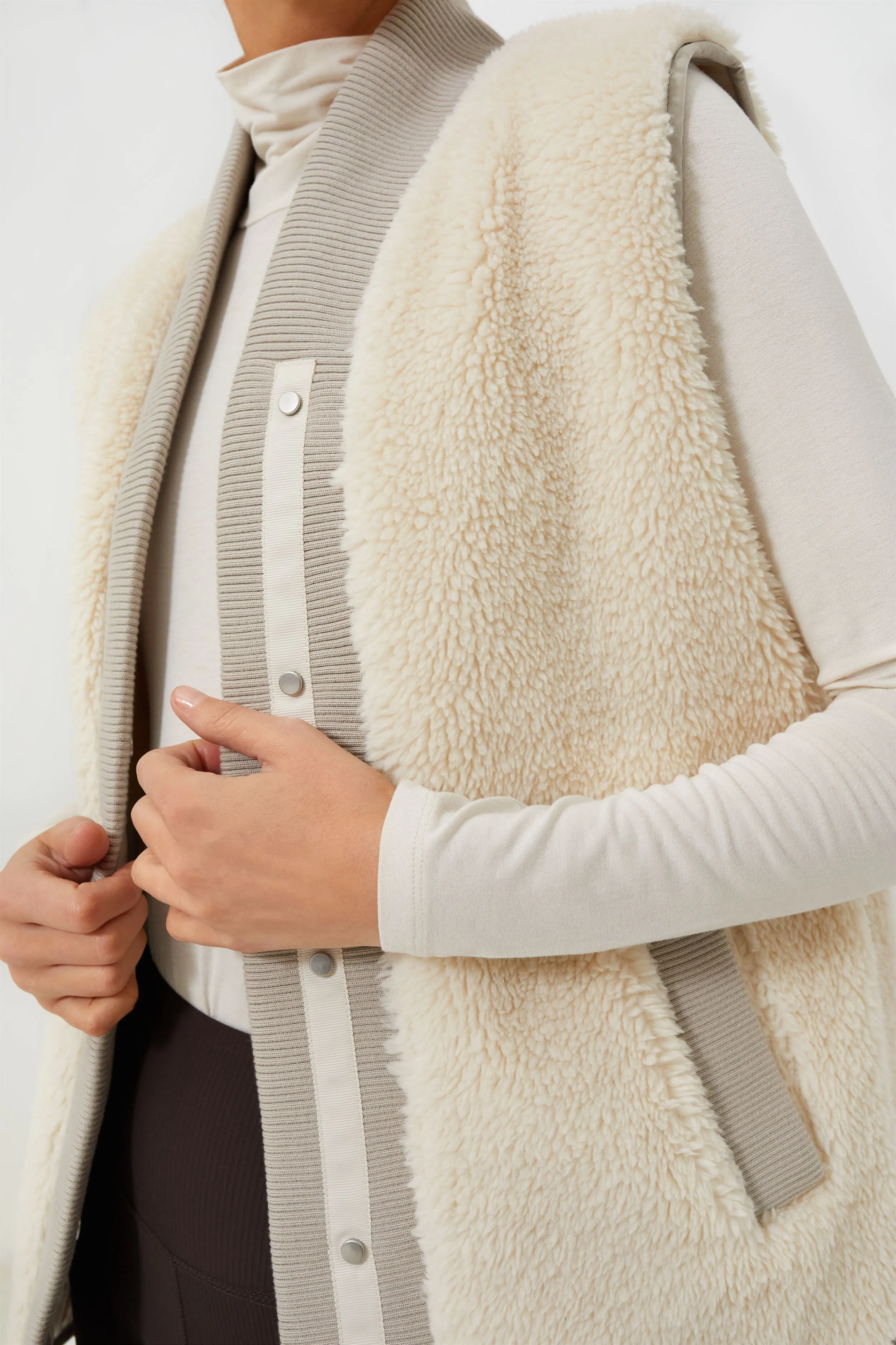 Dove Sandshell Covey Reversible Quilt Gilet sold by Tuckernuck product image thumbnail 5