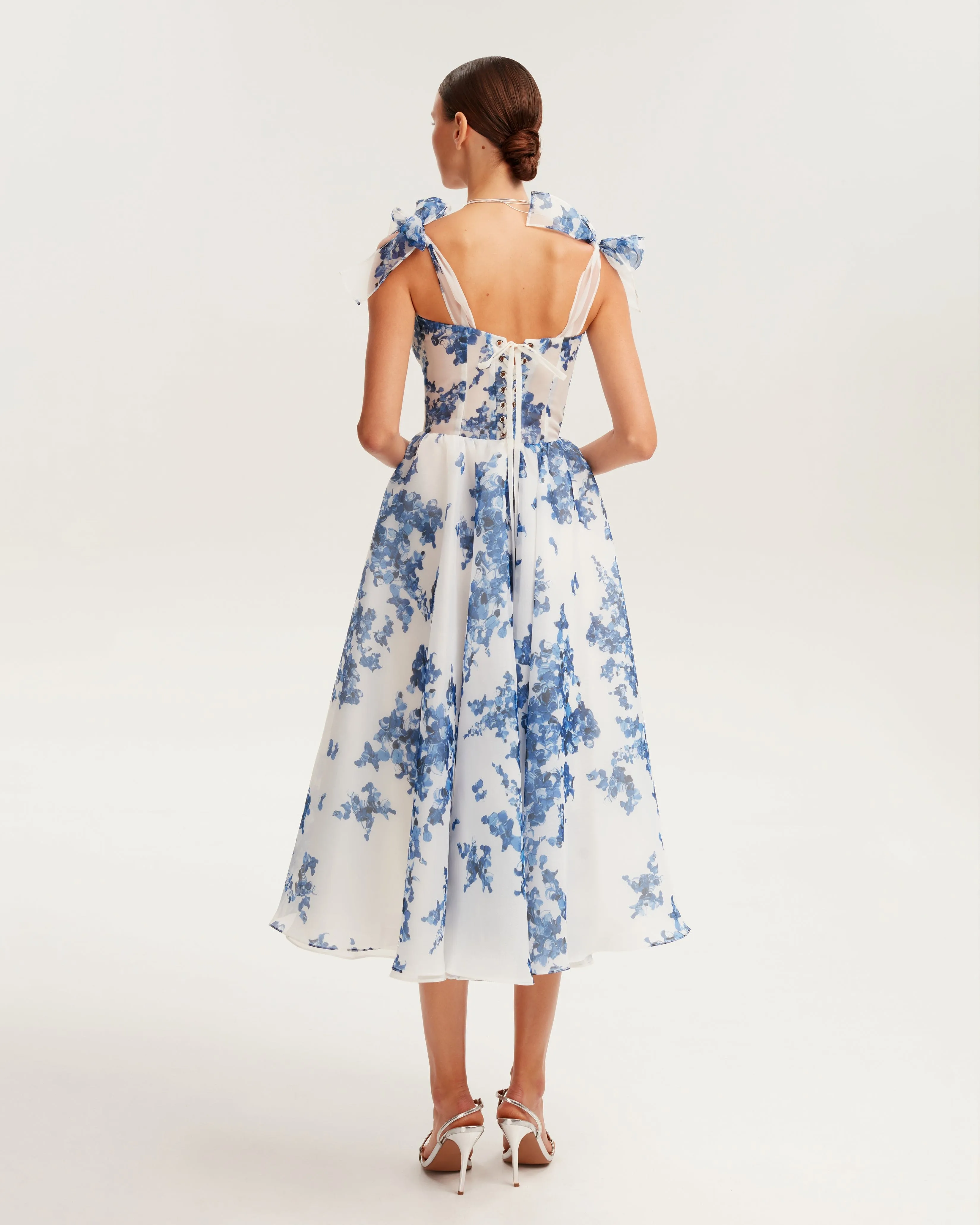 Charming blue hydrangea-patterned organza midi dress, Garden of Eden sold by Milla product image thumbnail 4