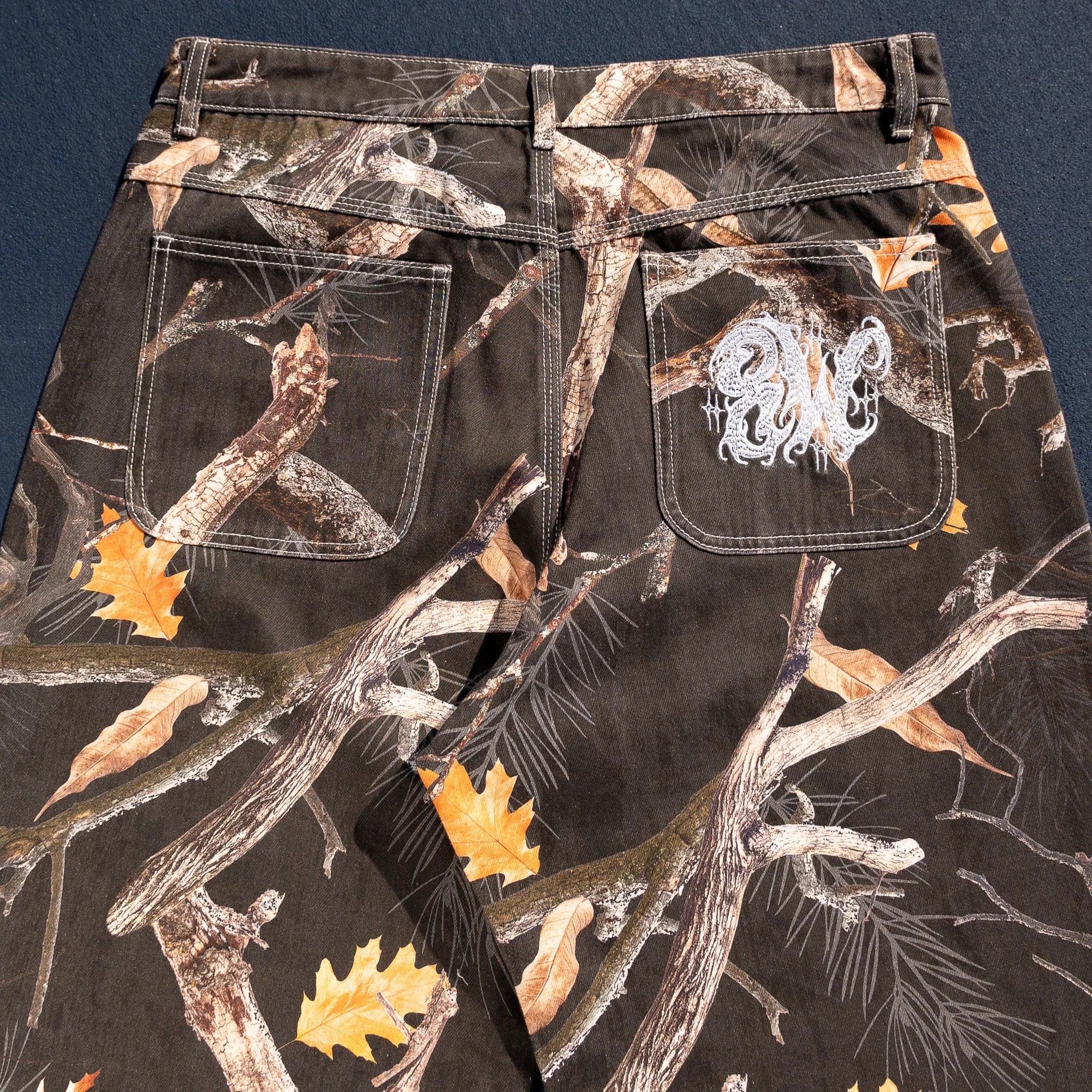 8W NIGHT CAMO BAGGY JEANS *PRE ORDER* sold by 8thwndr product image thumbnail 5