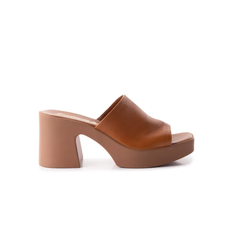 Wilma Tan Leather sold by L'Intervalle