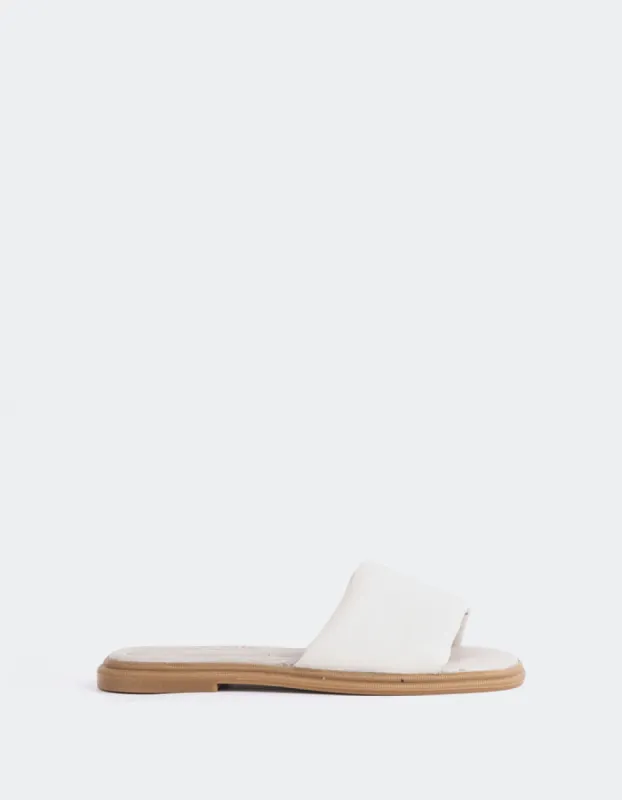 Bosnia Off White Leather sold by L'Intervalle