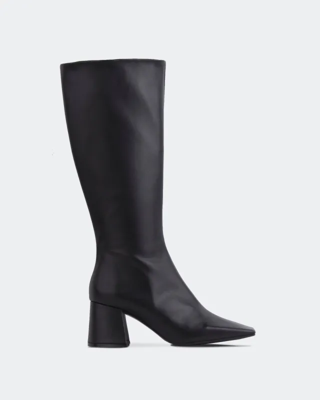 Marlinda Black Leather sold by L'Intervalle
