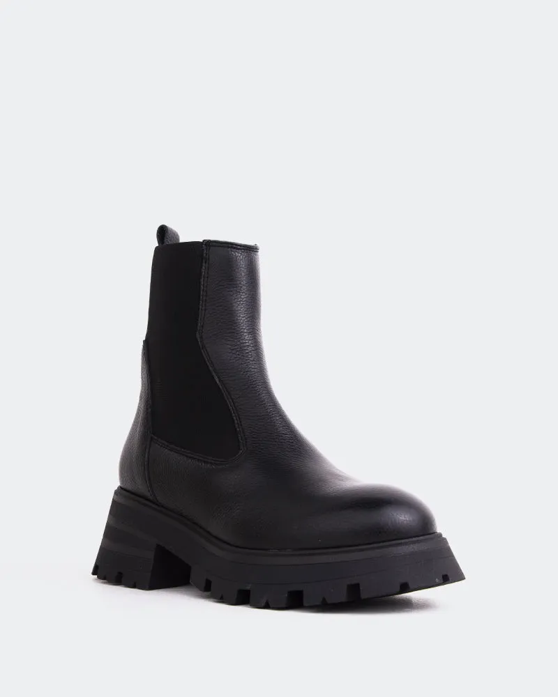 Bootle Black Leather sold by L'Intervalle product image thumbnail 2