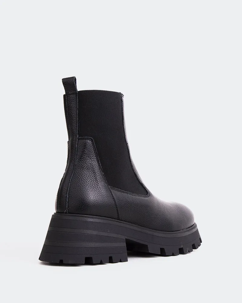 Bootle Black Leather sold by L'Intervalle product image thumbnail 3