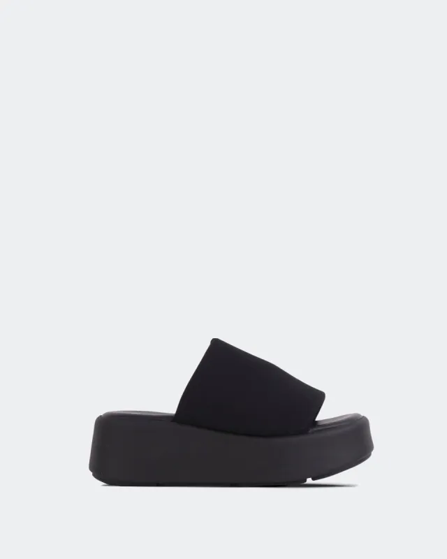 Harlow Black Puff sold by L'Intervalle