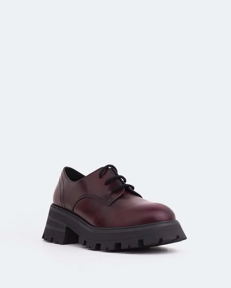 Bieber Burgundy sold by L'Intervalle product image thumbnail 2